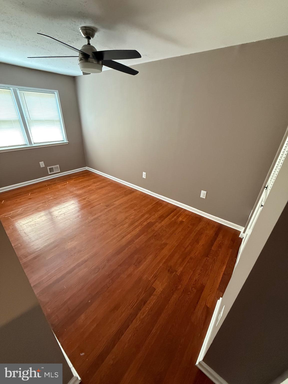 DALE CITY - Residential Lease
