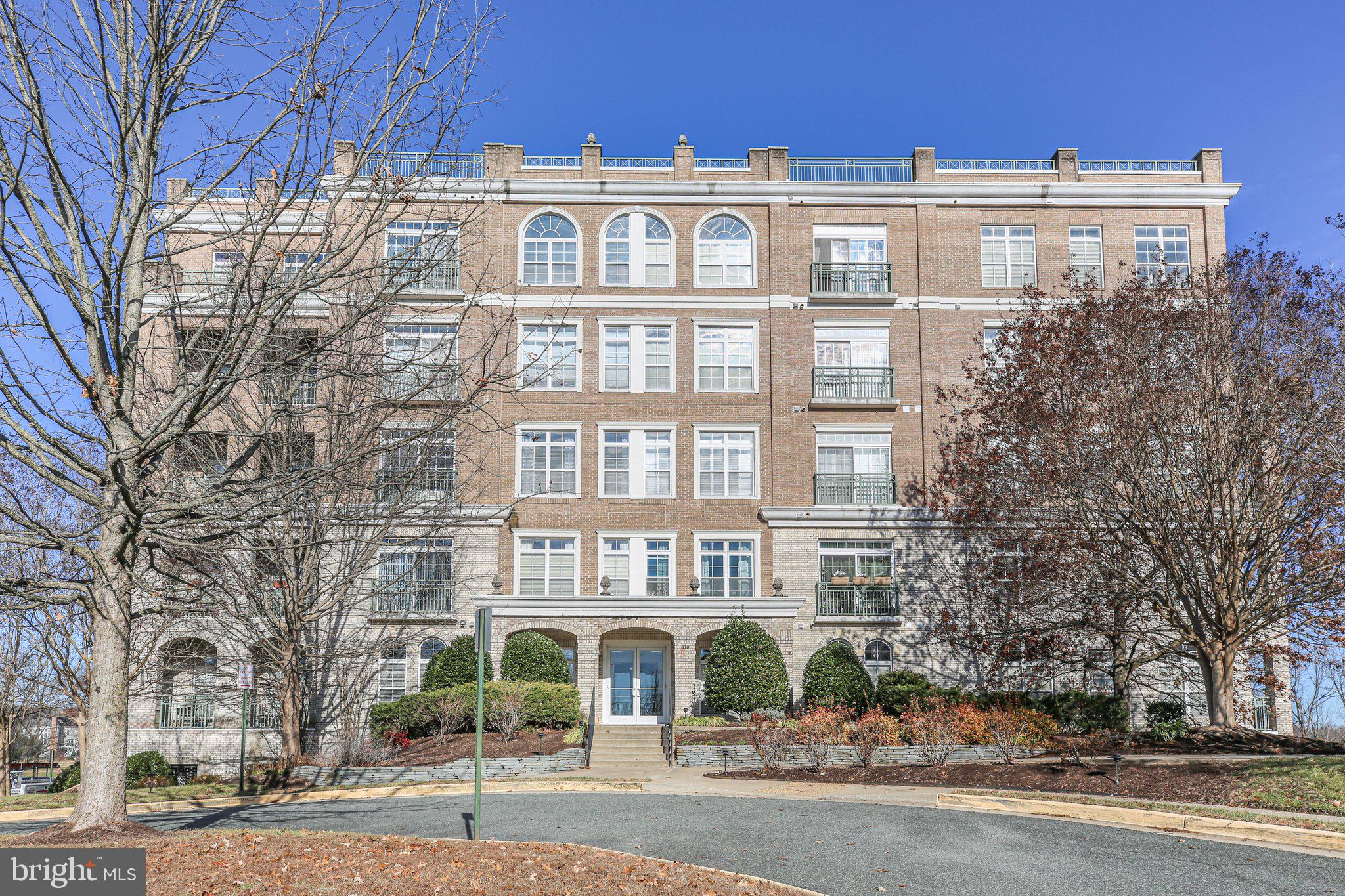 RIVER CLUB 1 AT BELMONT - Residential