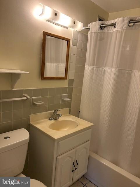 RIVER PLACE EAST - Residential