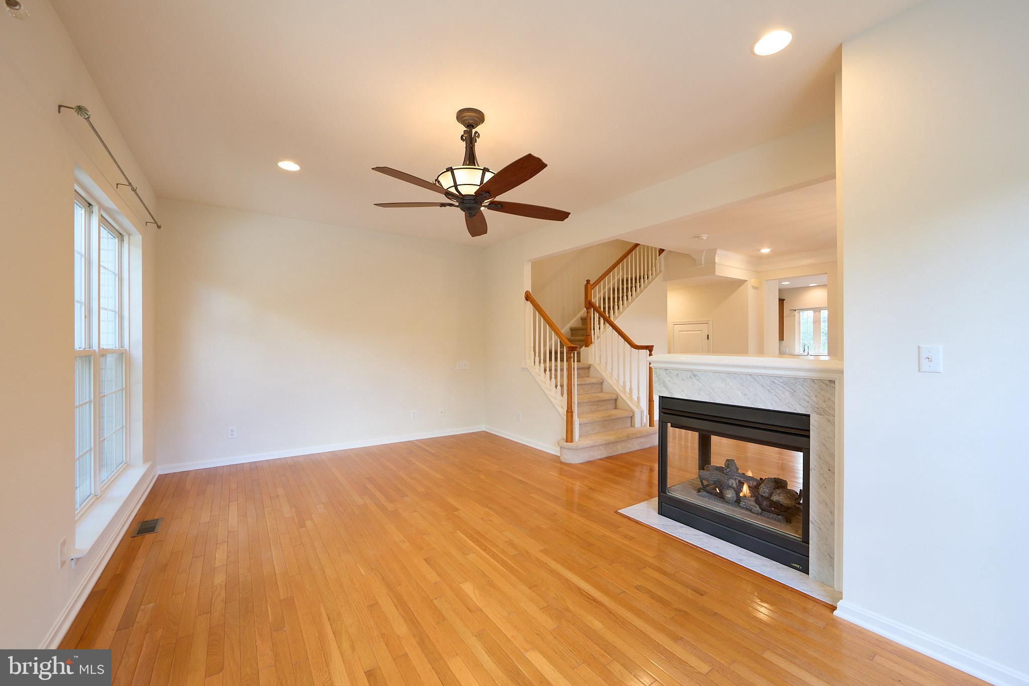 WINDSOR RIDGE - Residential