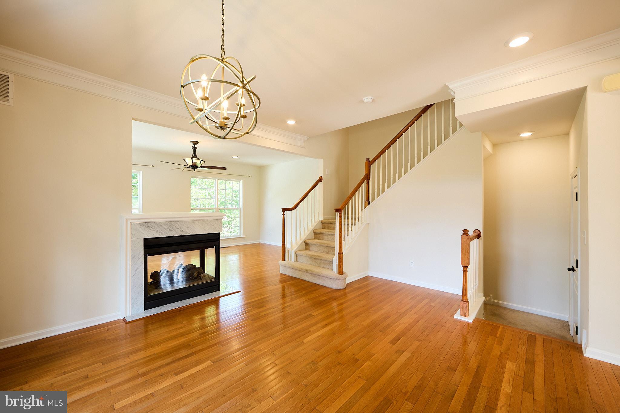 WINDSOR RIDGE - Residential