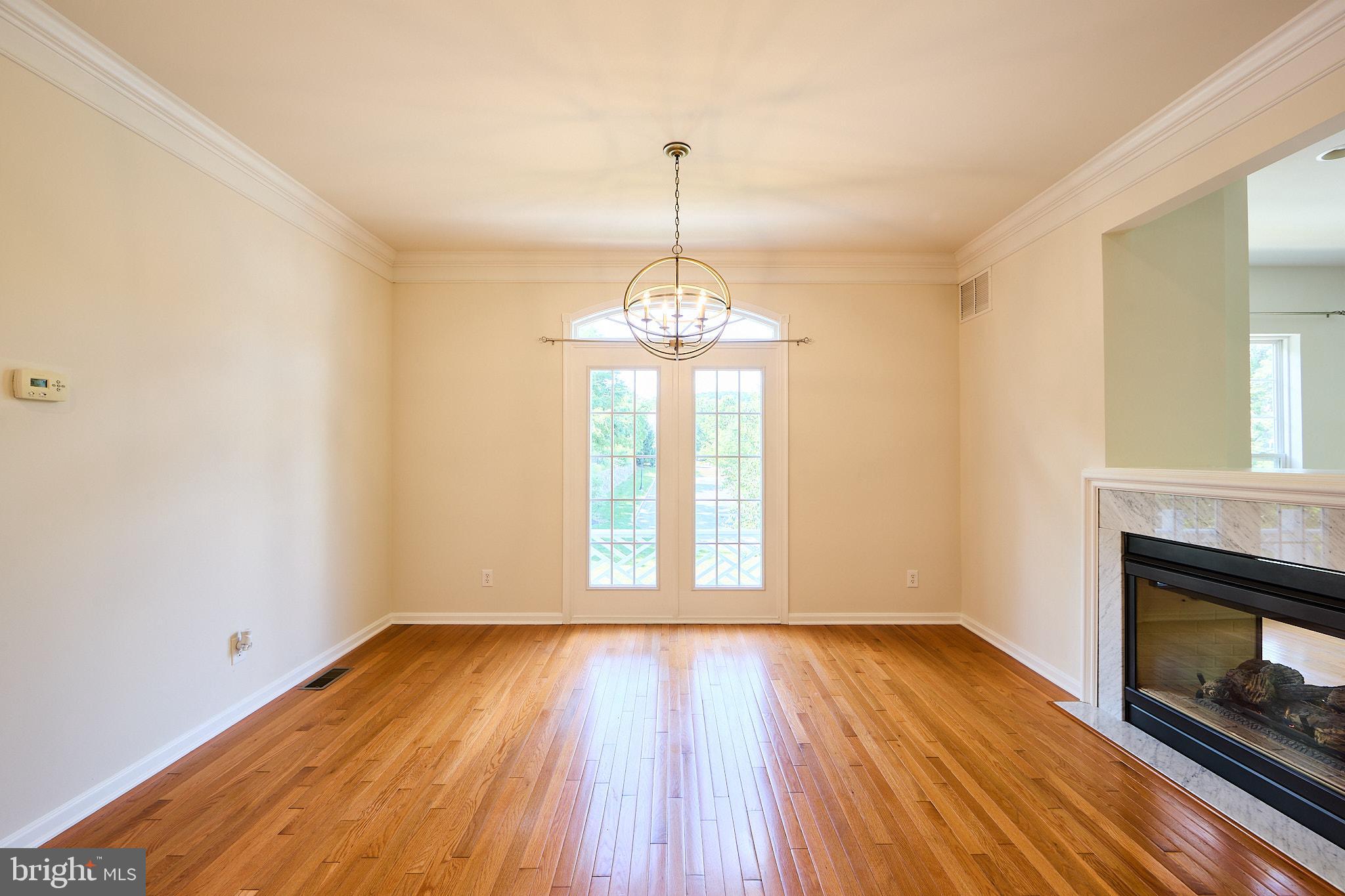 WINDSOR RIDGE - Residential