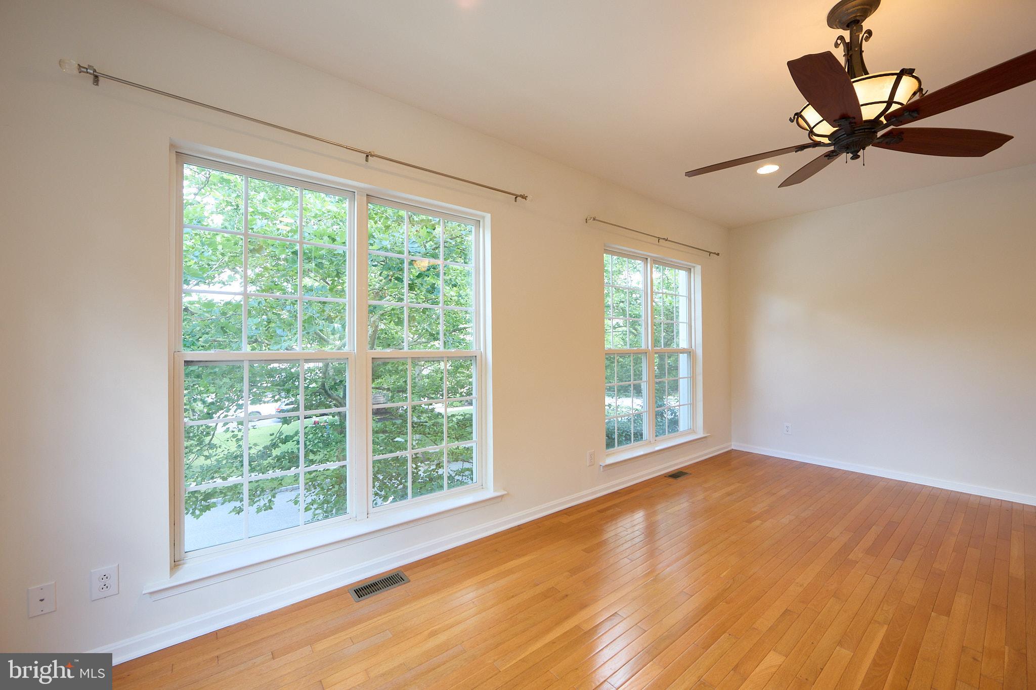 WINDSOR RIDGE - Residential