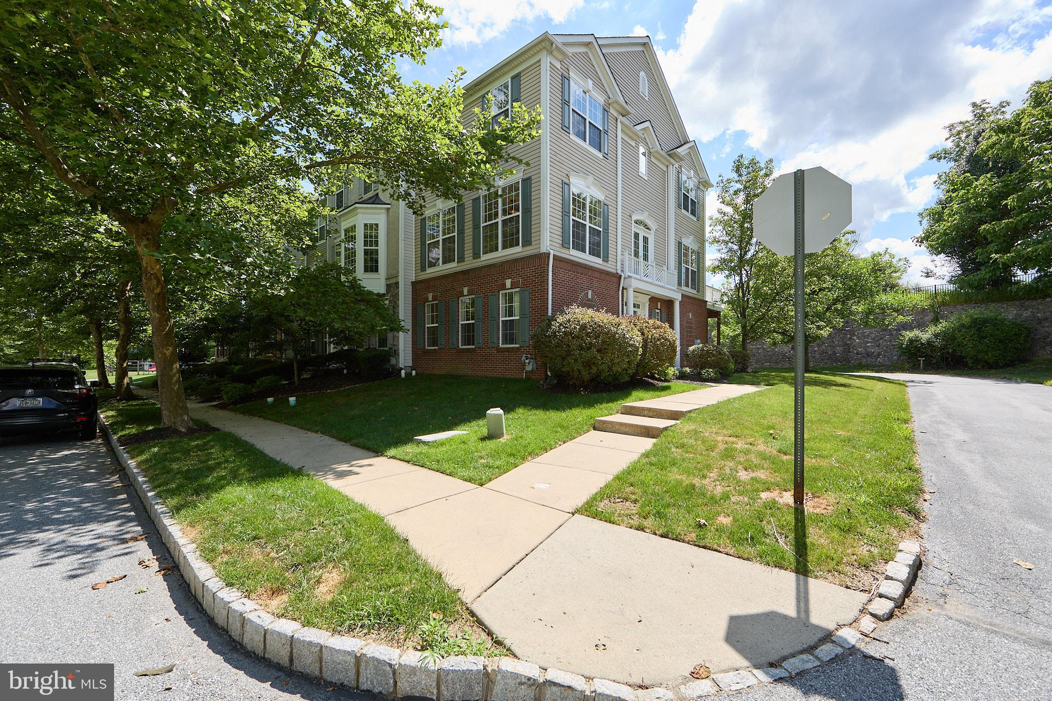 WINDSOR RIDGE - Residential