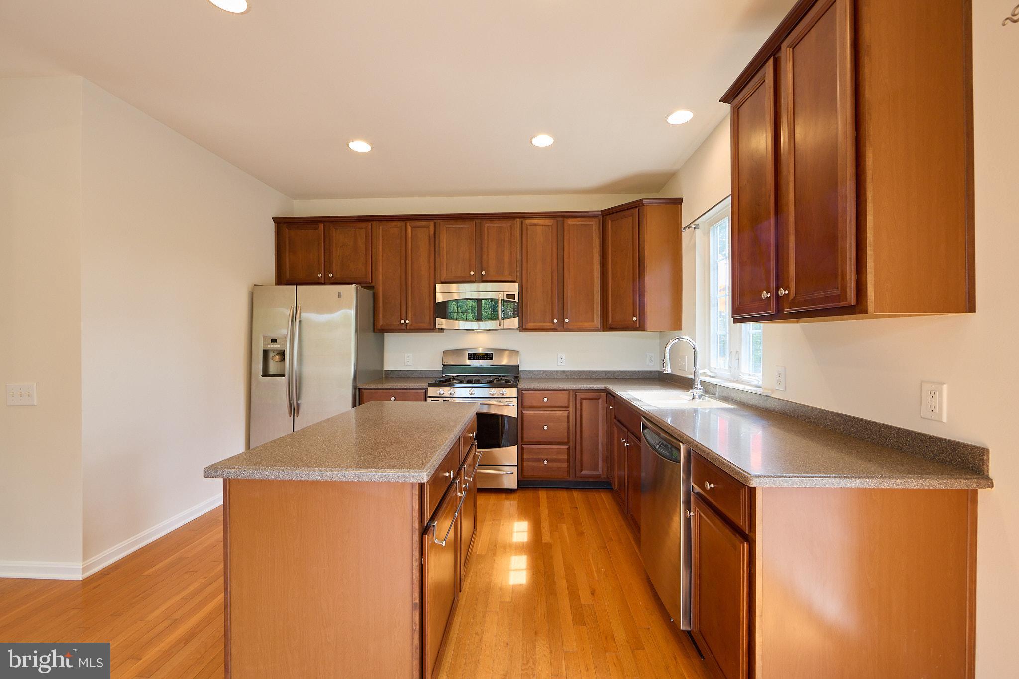WINDSOR RIDGE - Residential