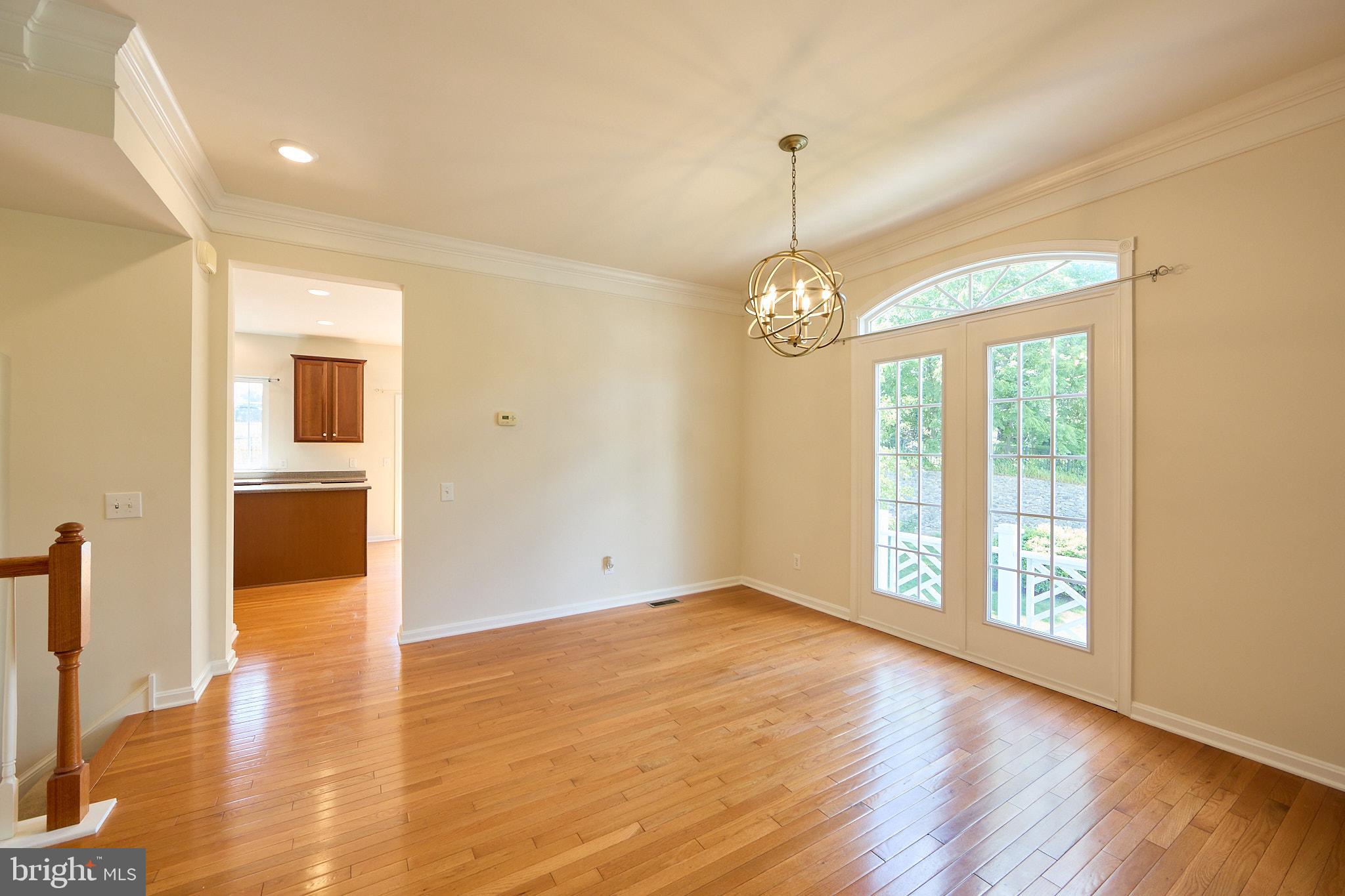 WINDSOR RIDGE - Residential