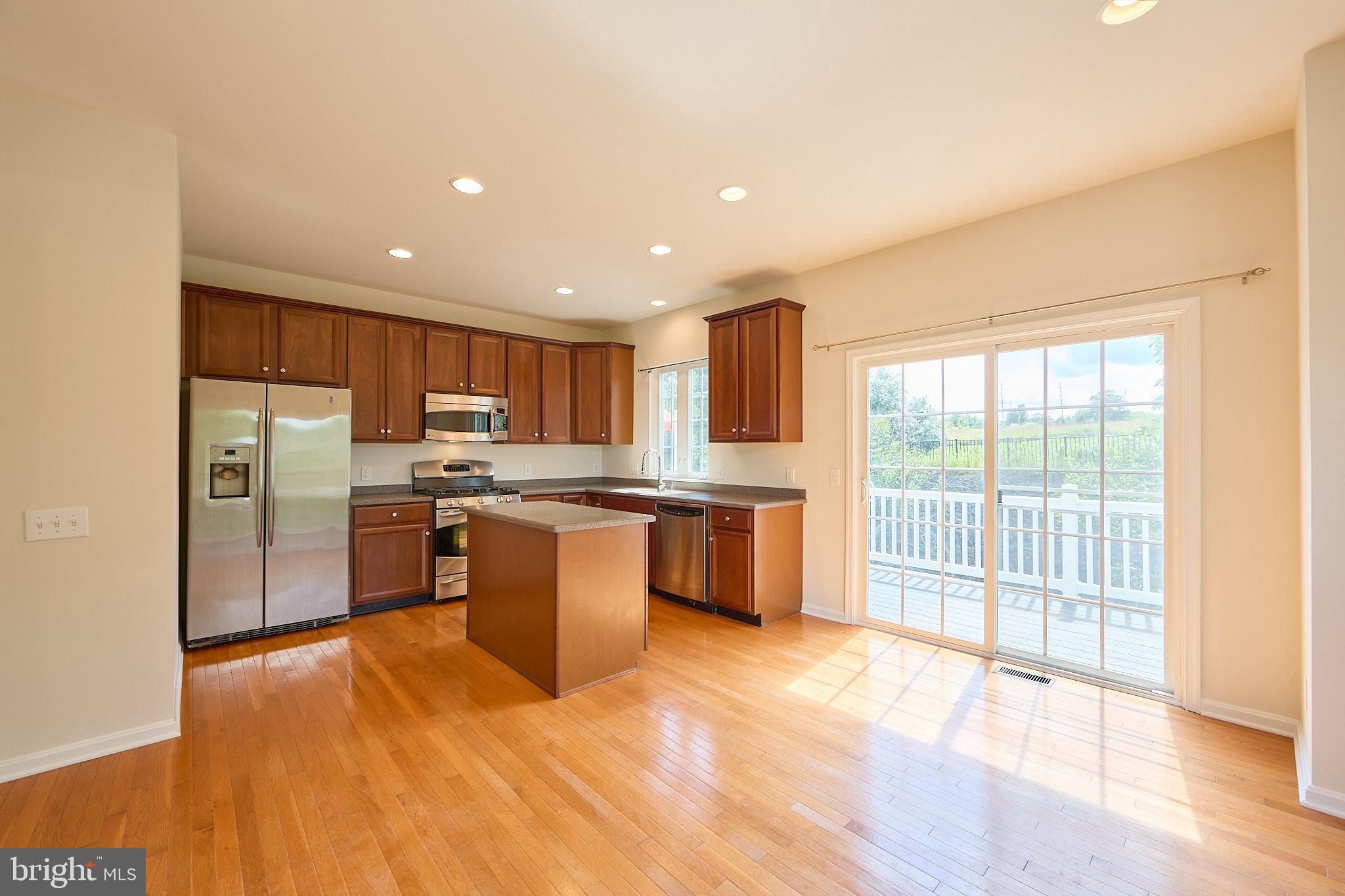 WINDSOR RIDGE - Residential
