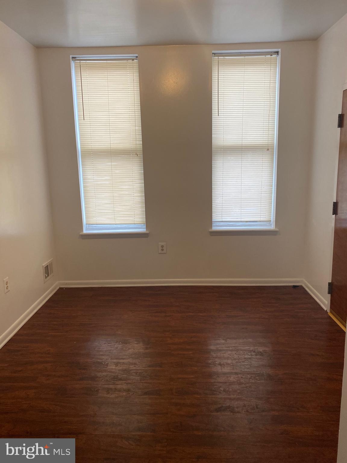KENSINGTON - Residential Lease