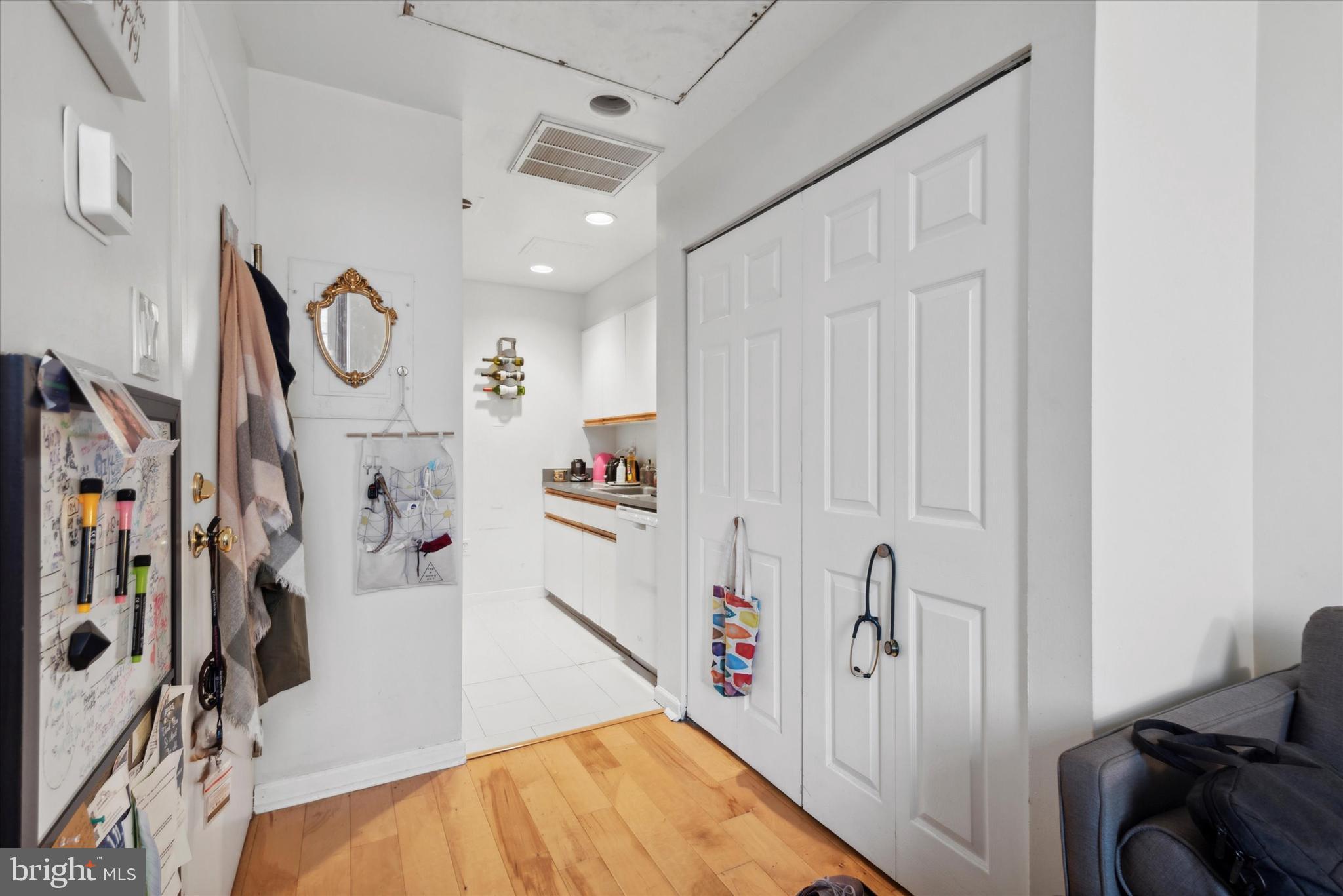FAIRMOUNT - Residential