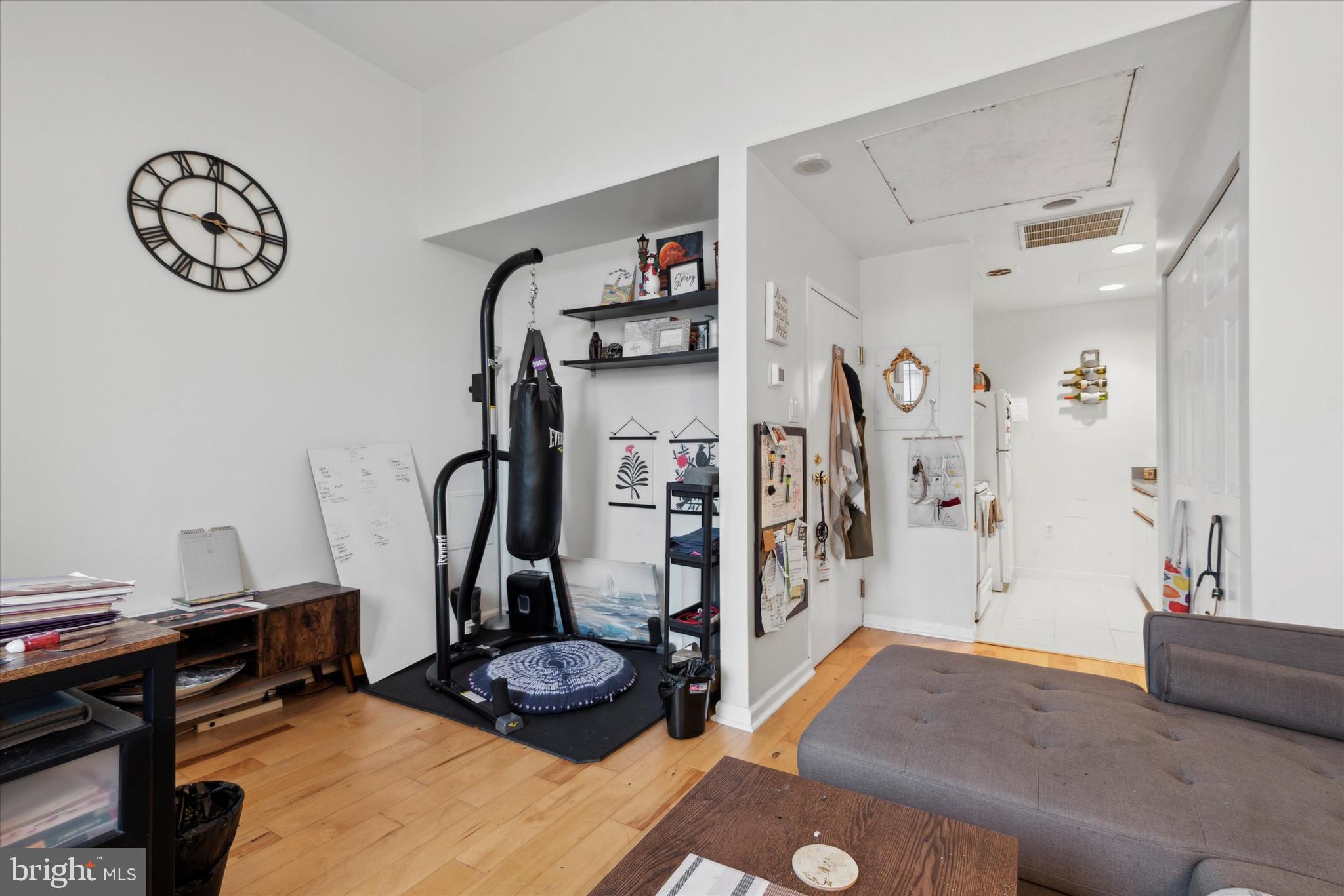 FAIRMOUNT - Residential