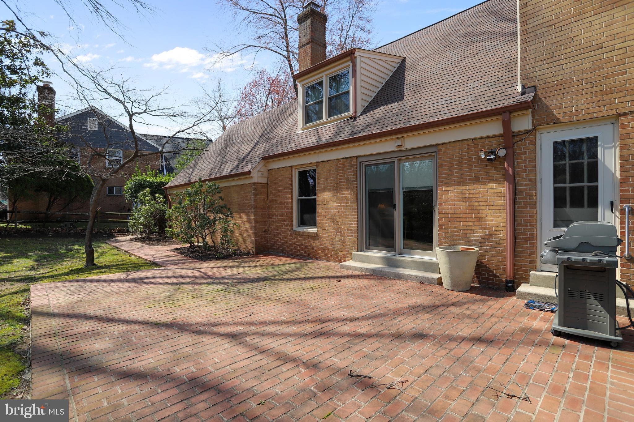 OLD FARM - Residential