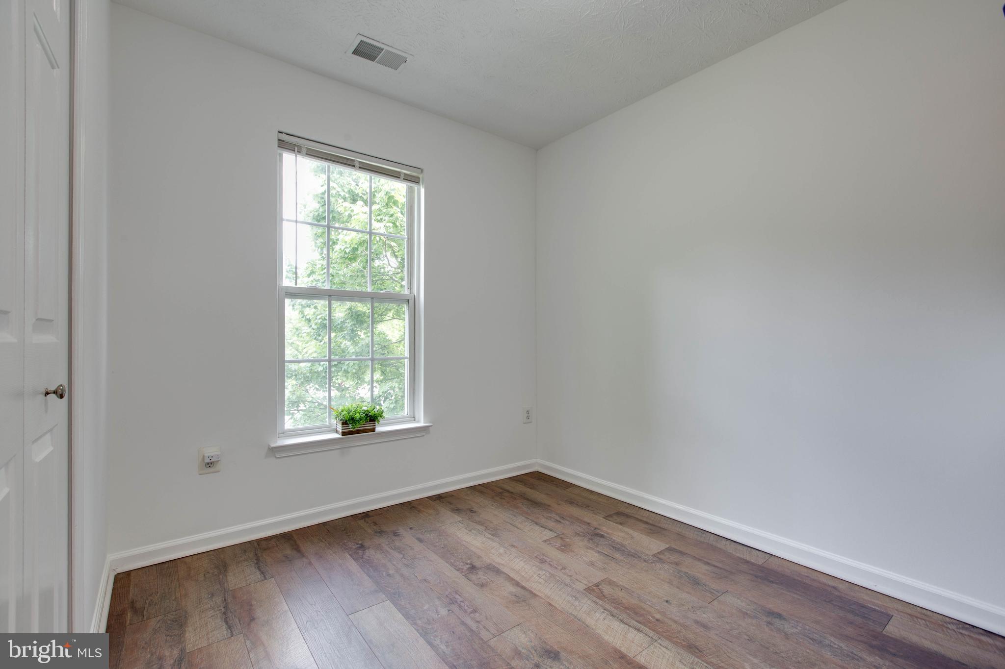 ELLICOTT OVERLOOK - Residential