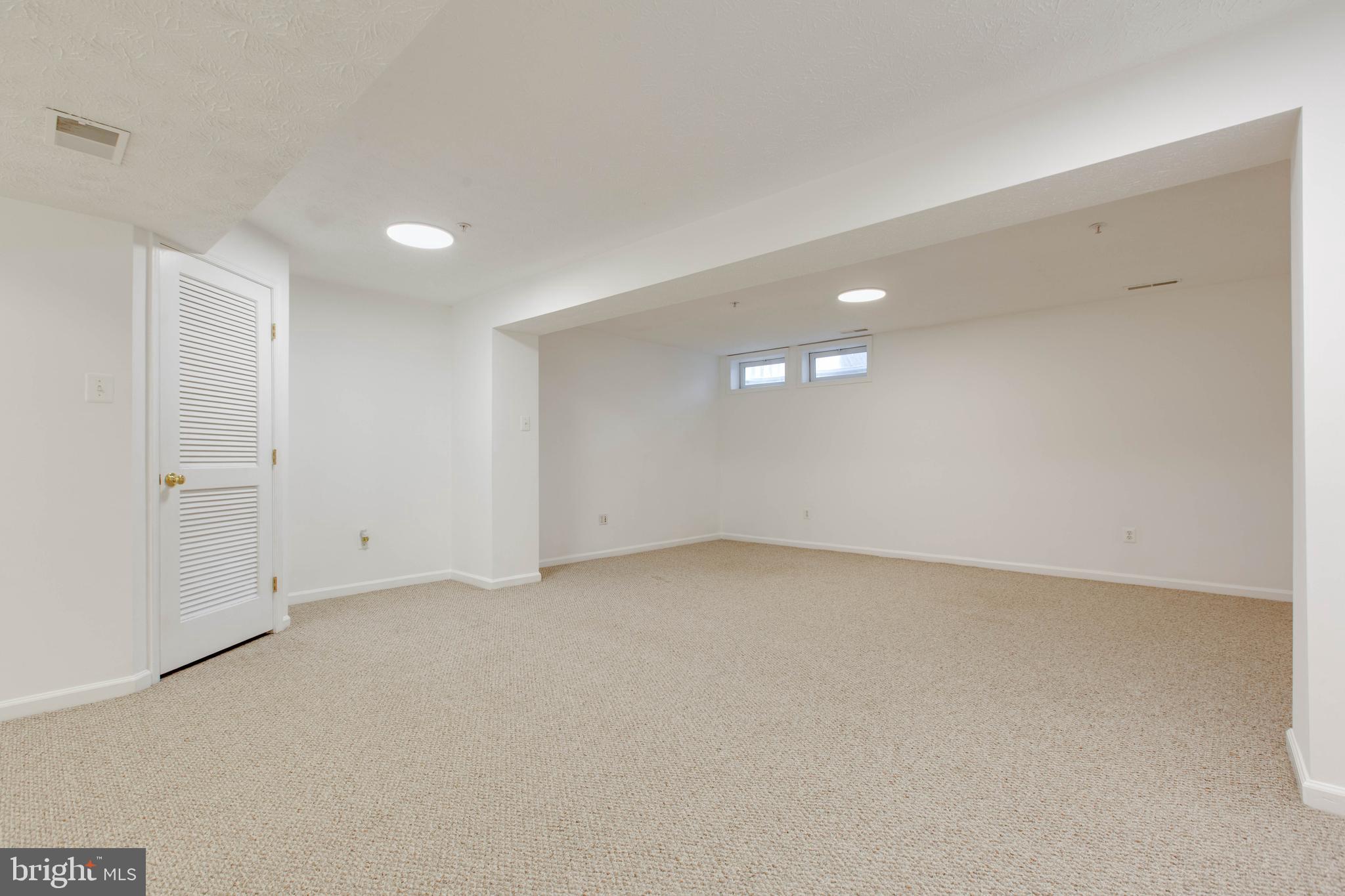 ELLICOTT OVERLOOK - Residential