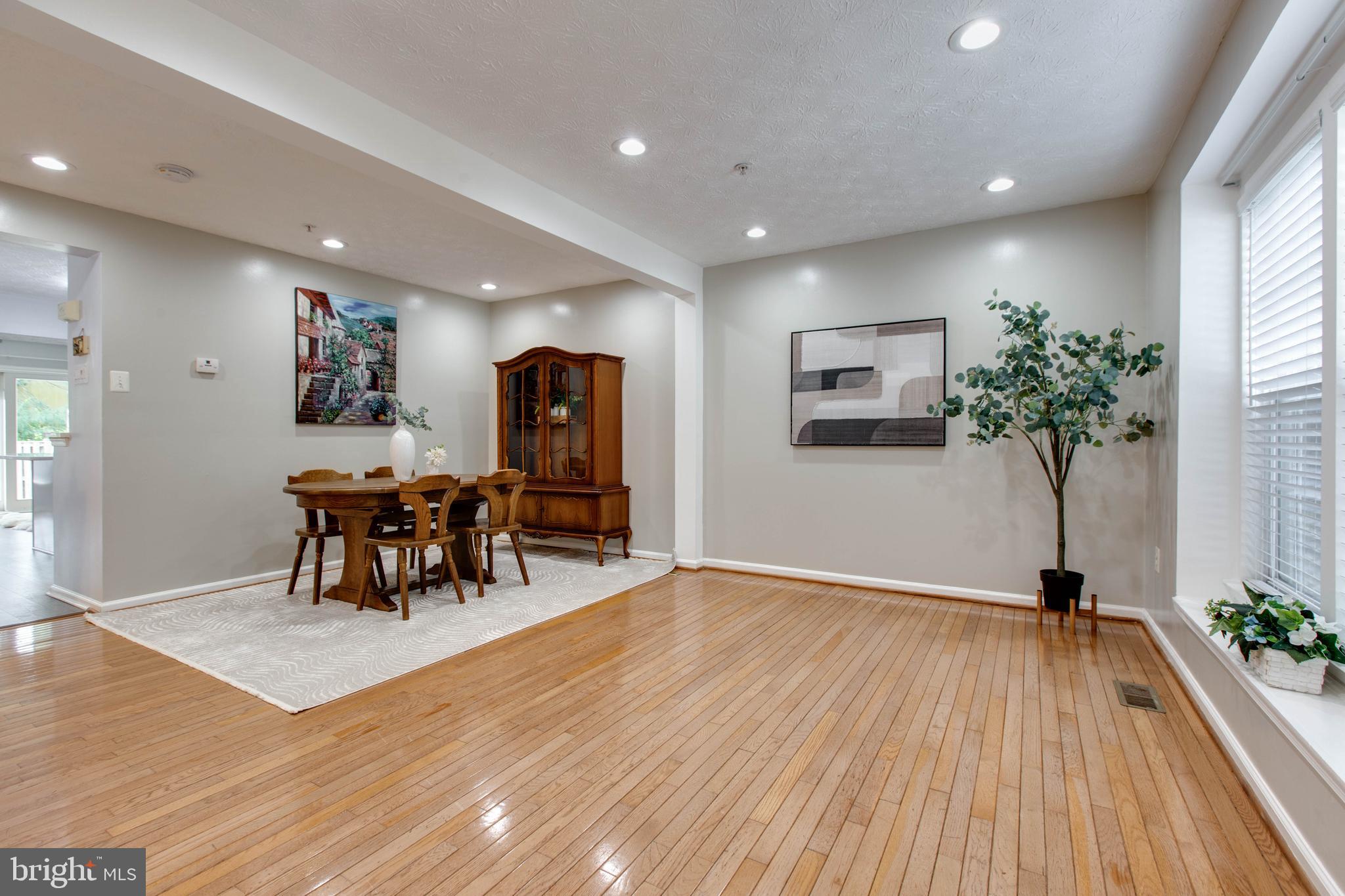 ELLICOTT OVERLOOK - Residential