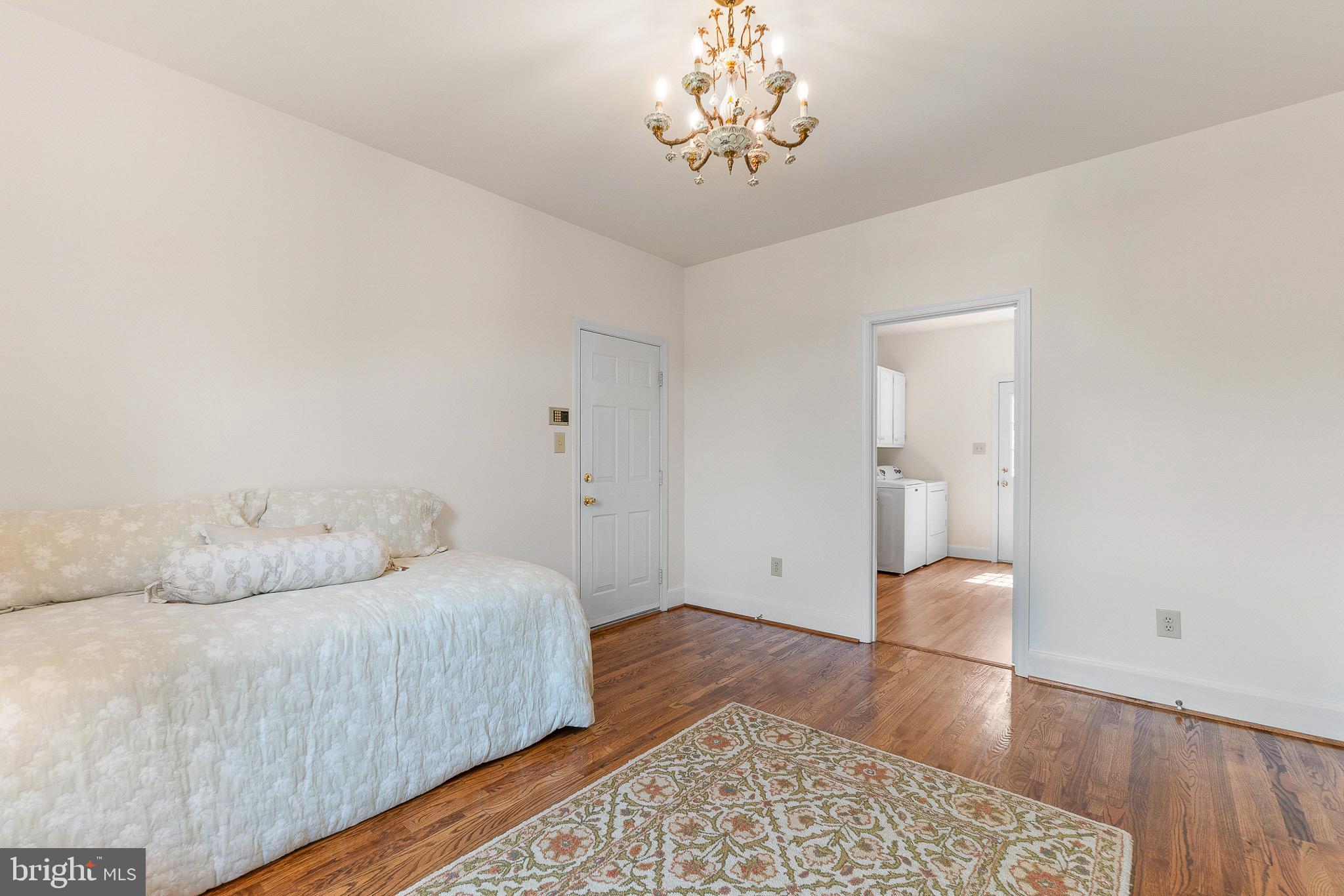 GRANBY WOODS - Residential