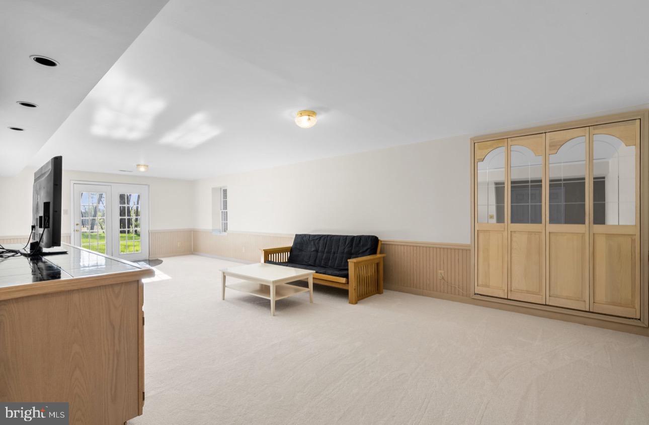 GRANBY WOODS - Residential