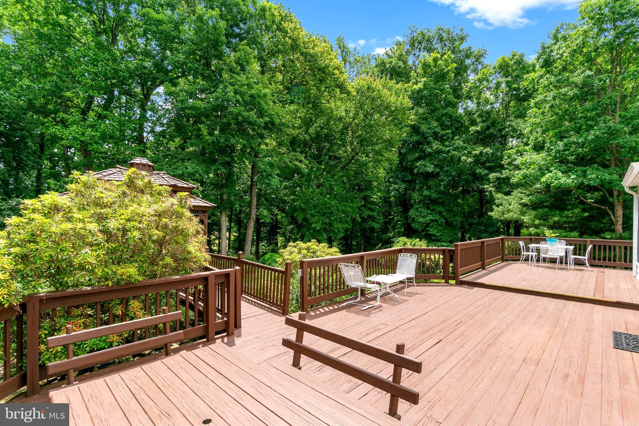 GRANBY WOODS - Residential