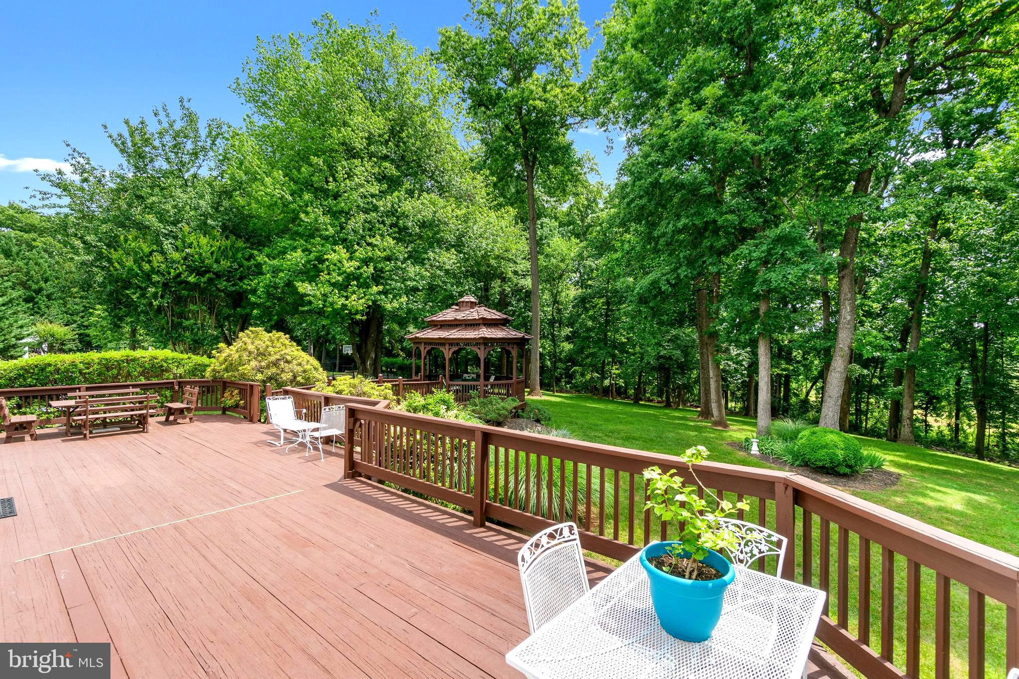 GRANBY WOODS - Residential