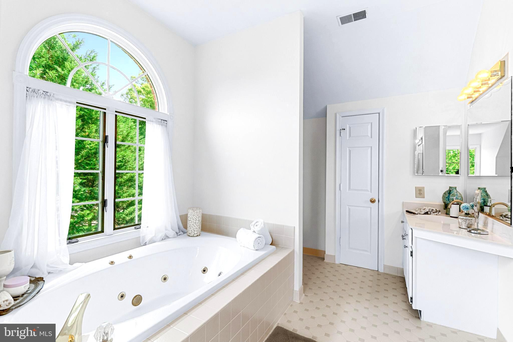 GRANBY WOODS - Residential