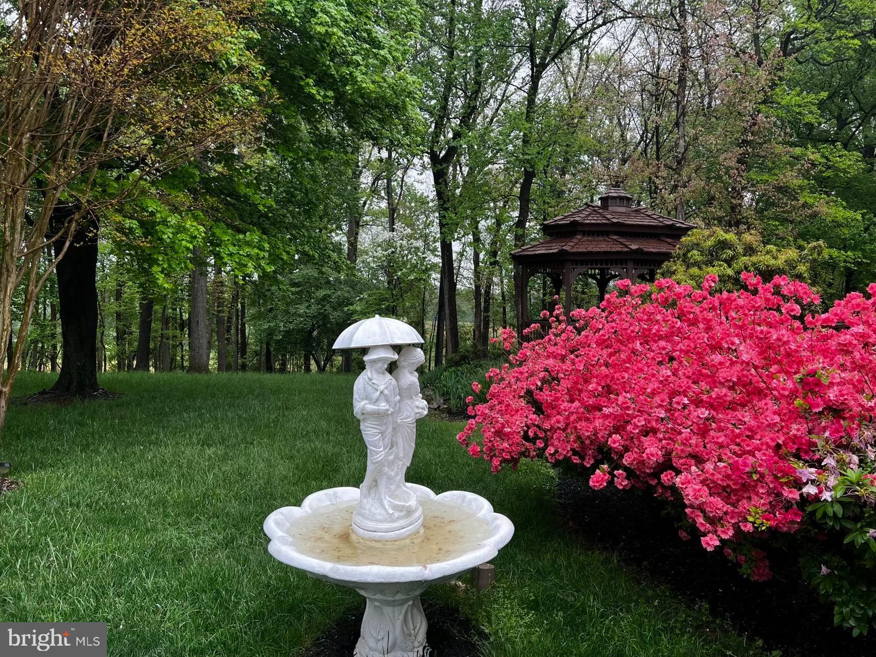GRANBY WOODS - Residential