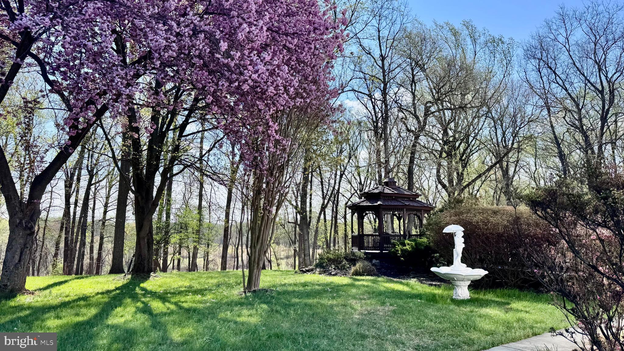 GRANBY WOODS - Residential