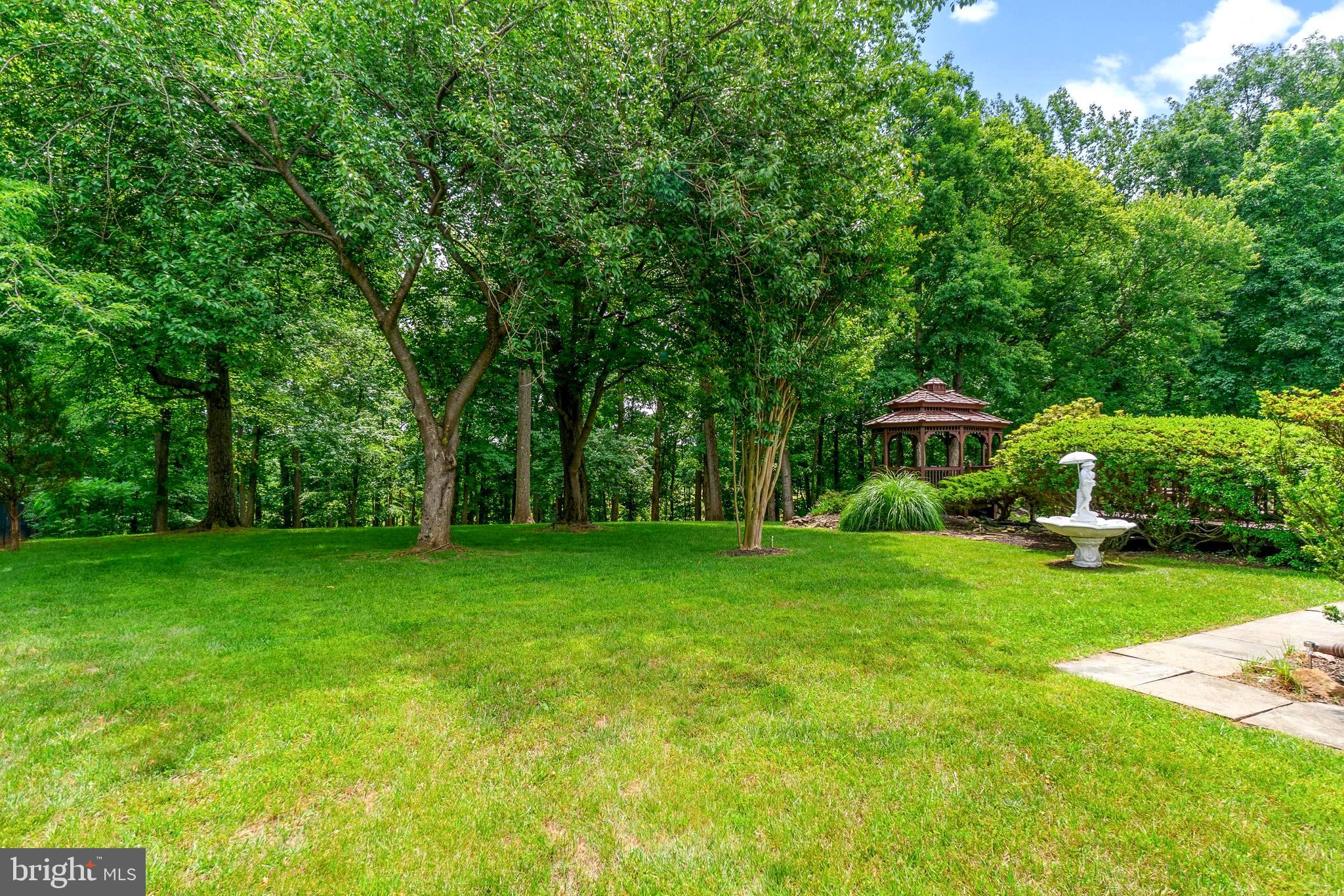 GRANBY WOODS - Residential