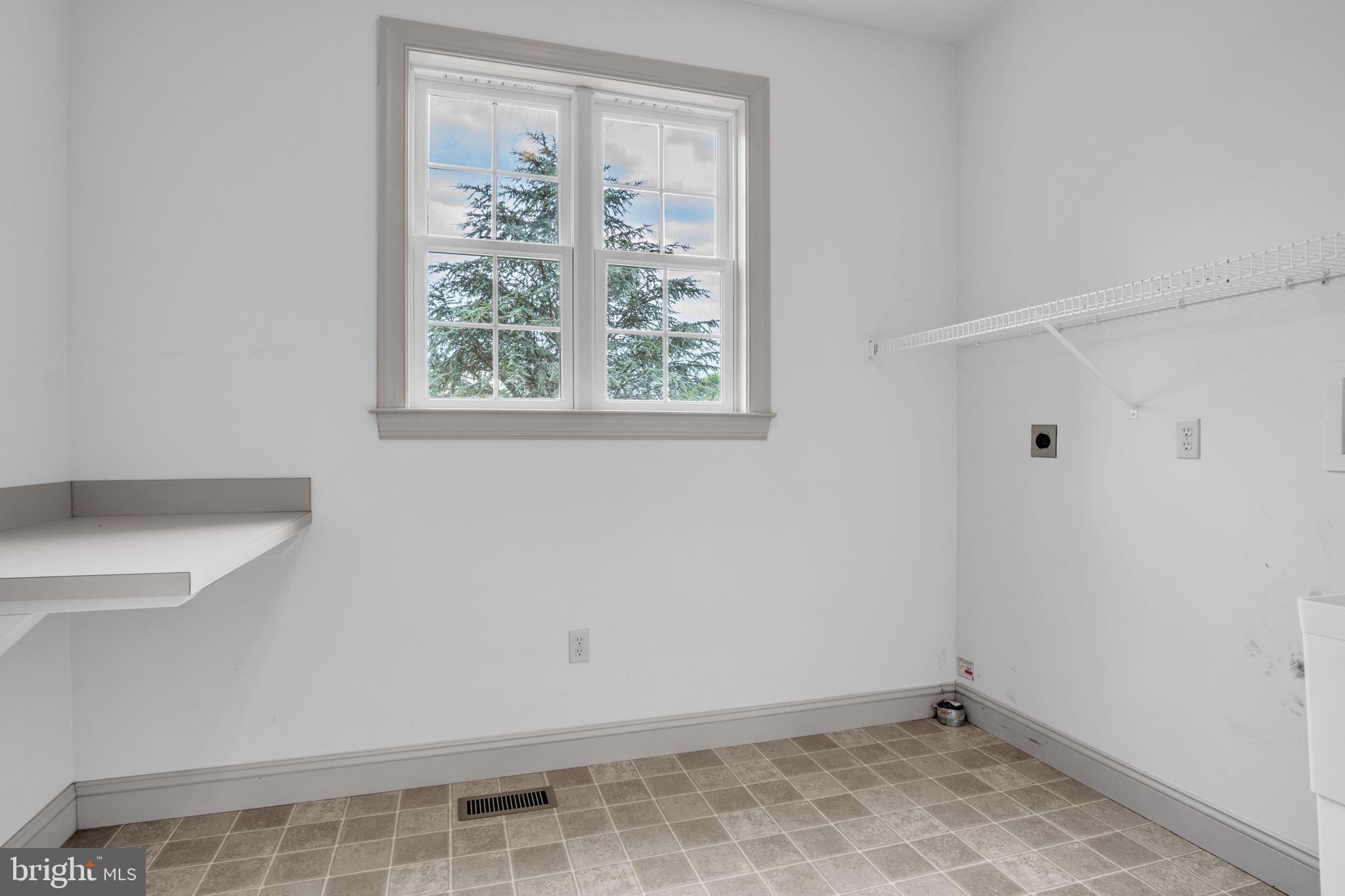 ALLEN ESTATES - Residential