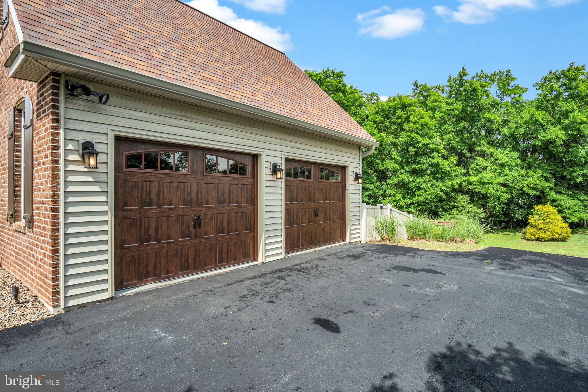 ALLEN ESTATES - Residential