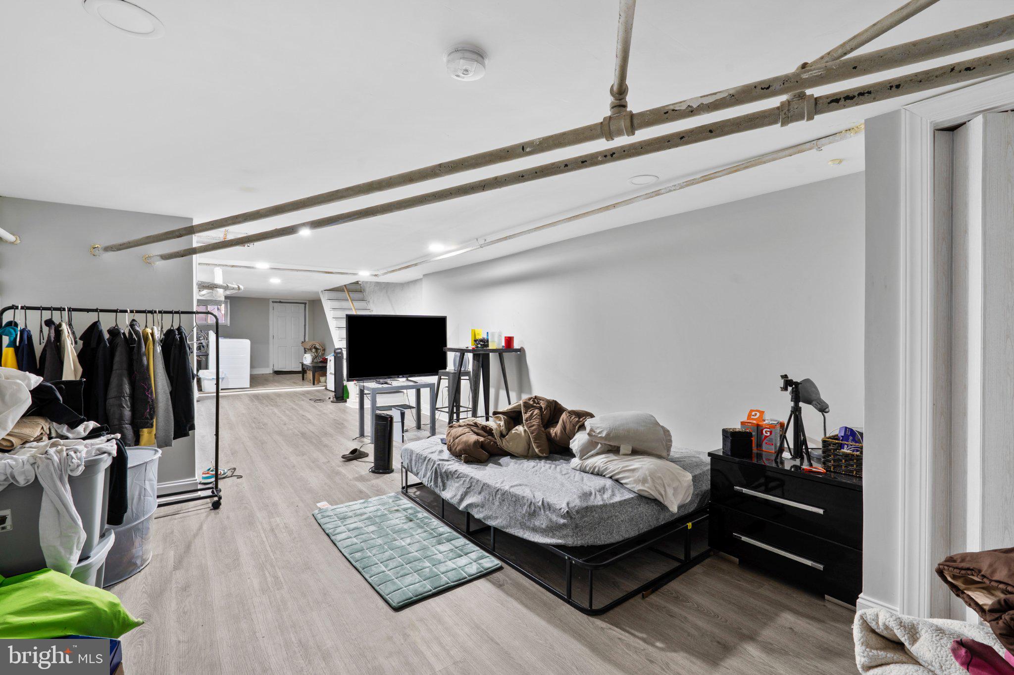 OVERBROOK - Residential