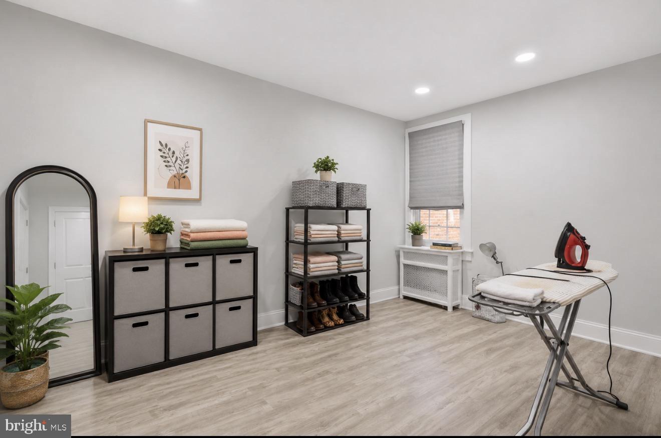 OVERBROOK - Residential