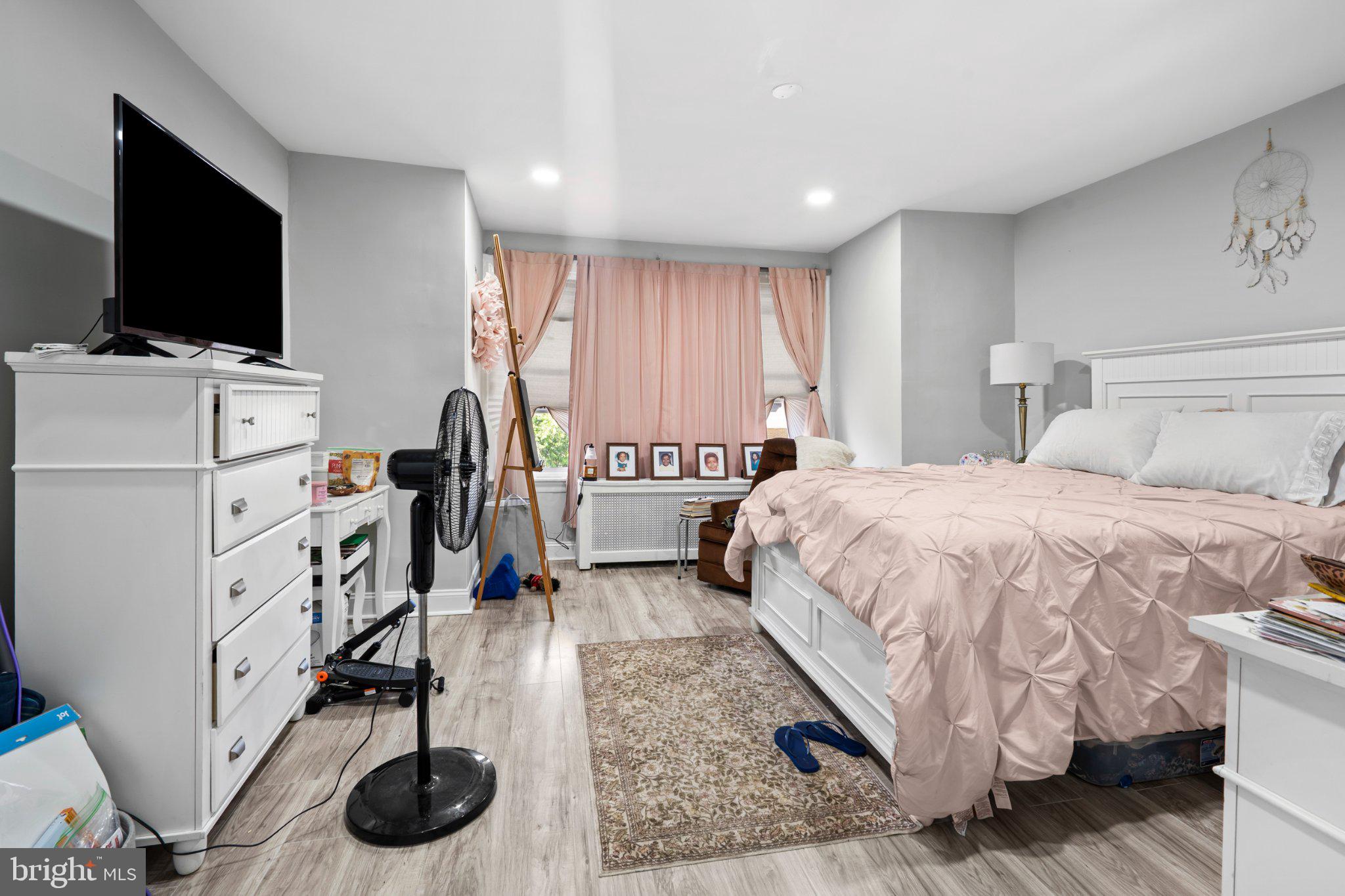 OVERBROOK - Residential