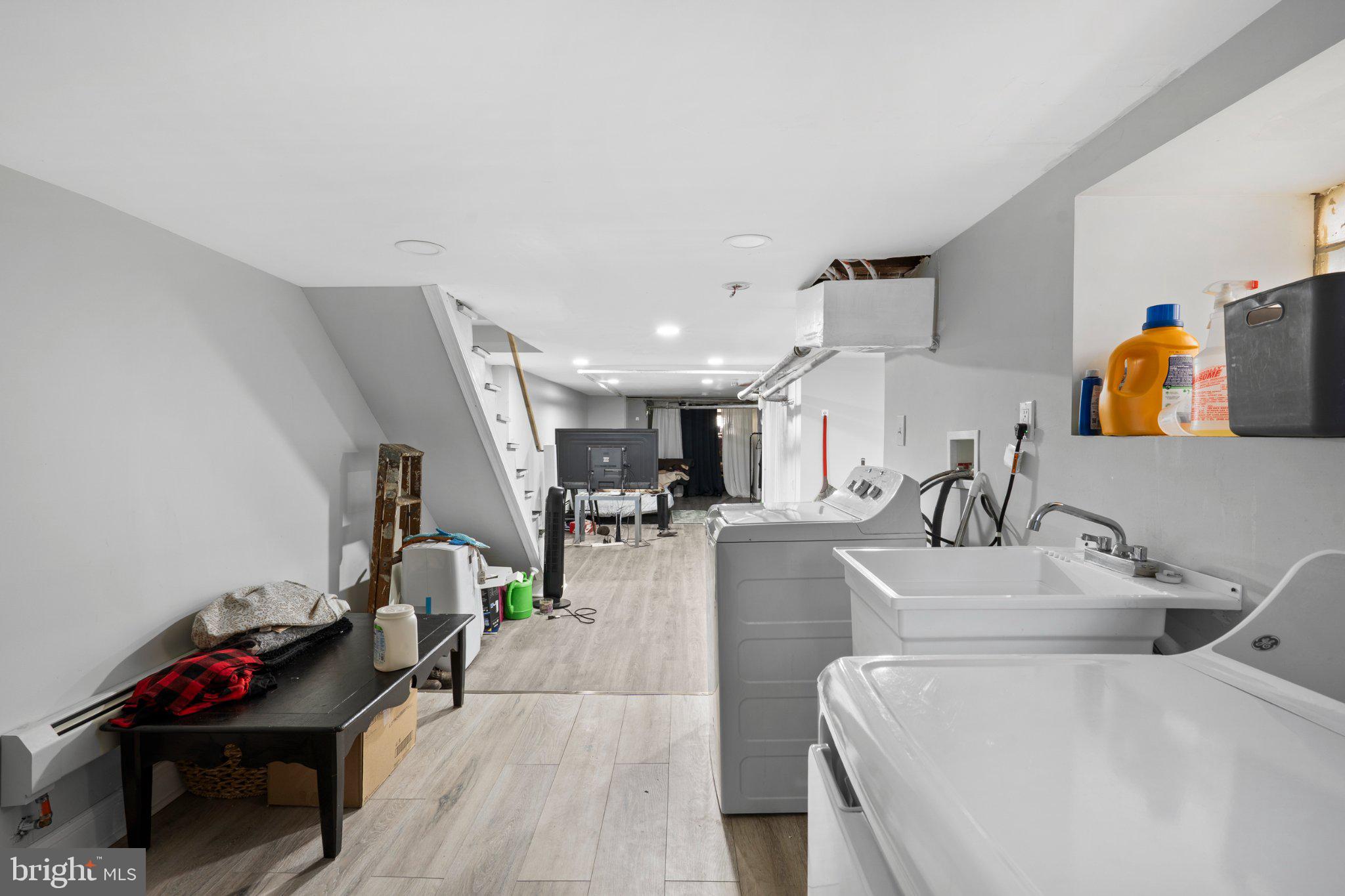 OVERBROOK - Residential