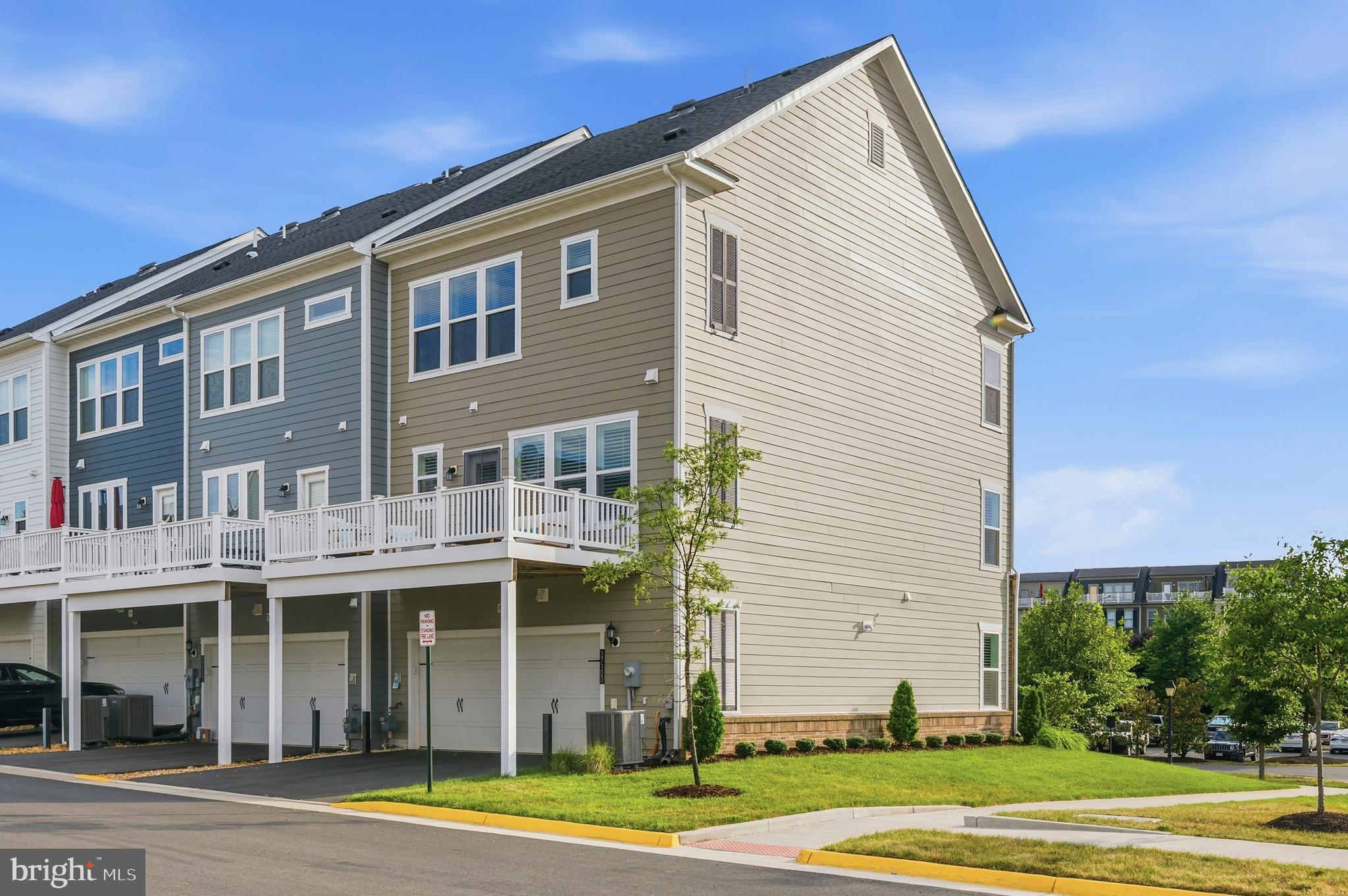 POTOMAC SHORES - Residential