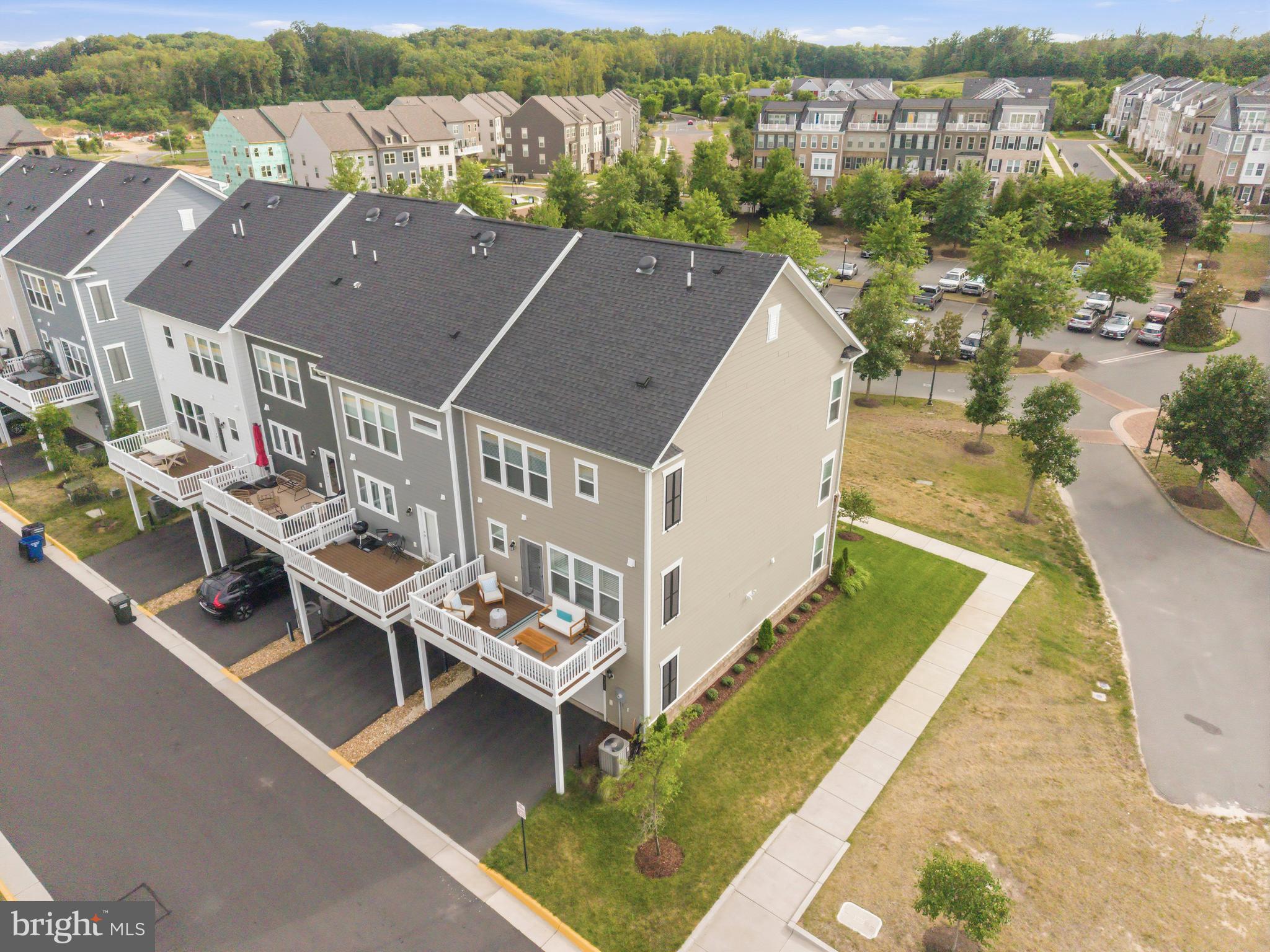POTOMAC SHORES - Residential