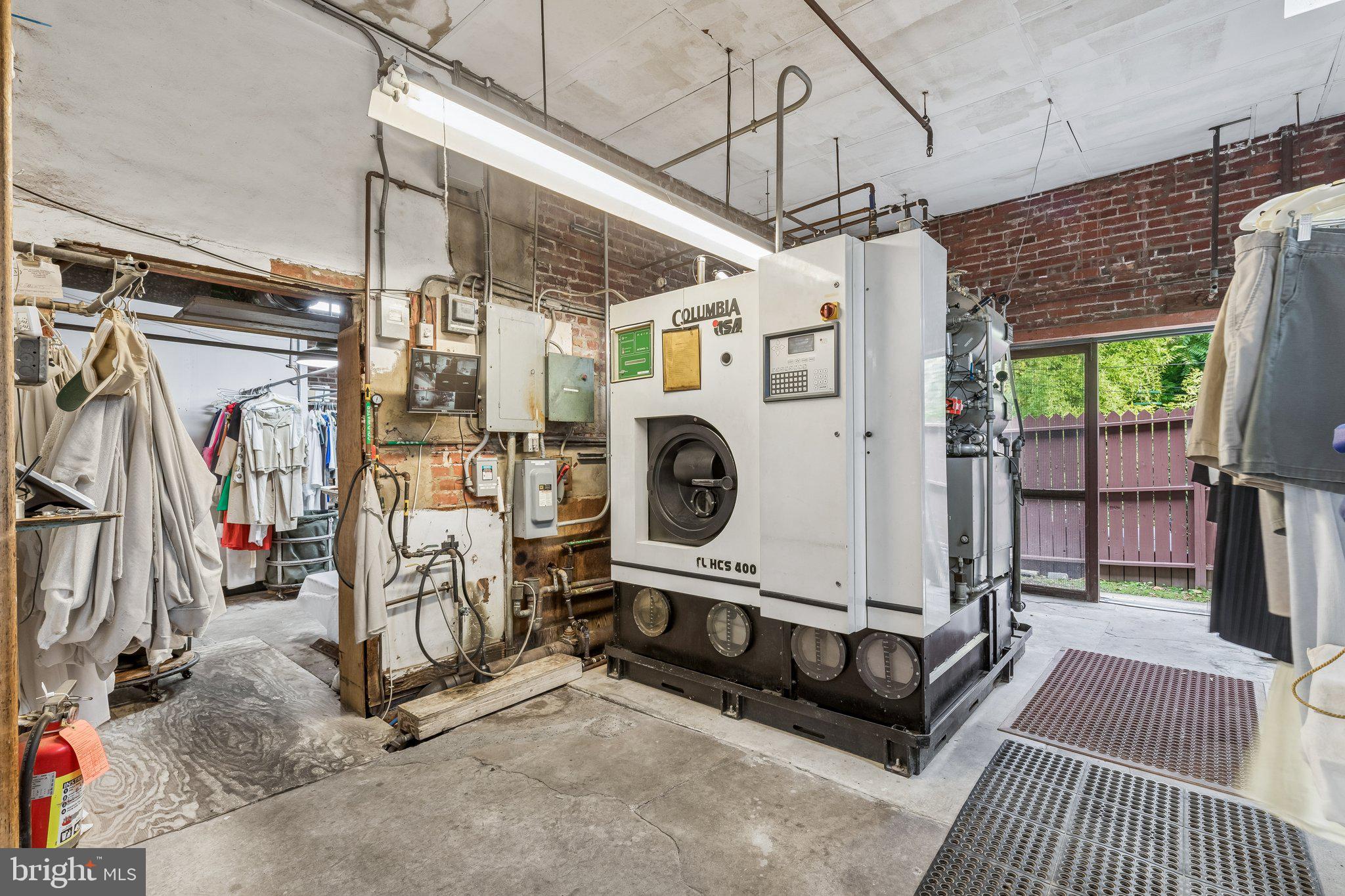 MT AIRY (WEST) - Commercial Sale
