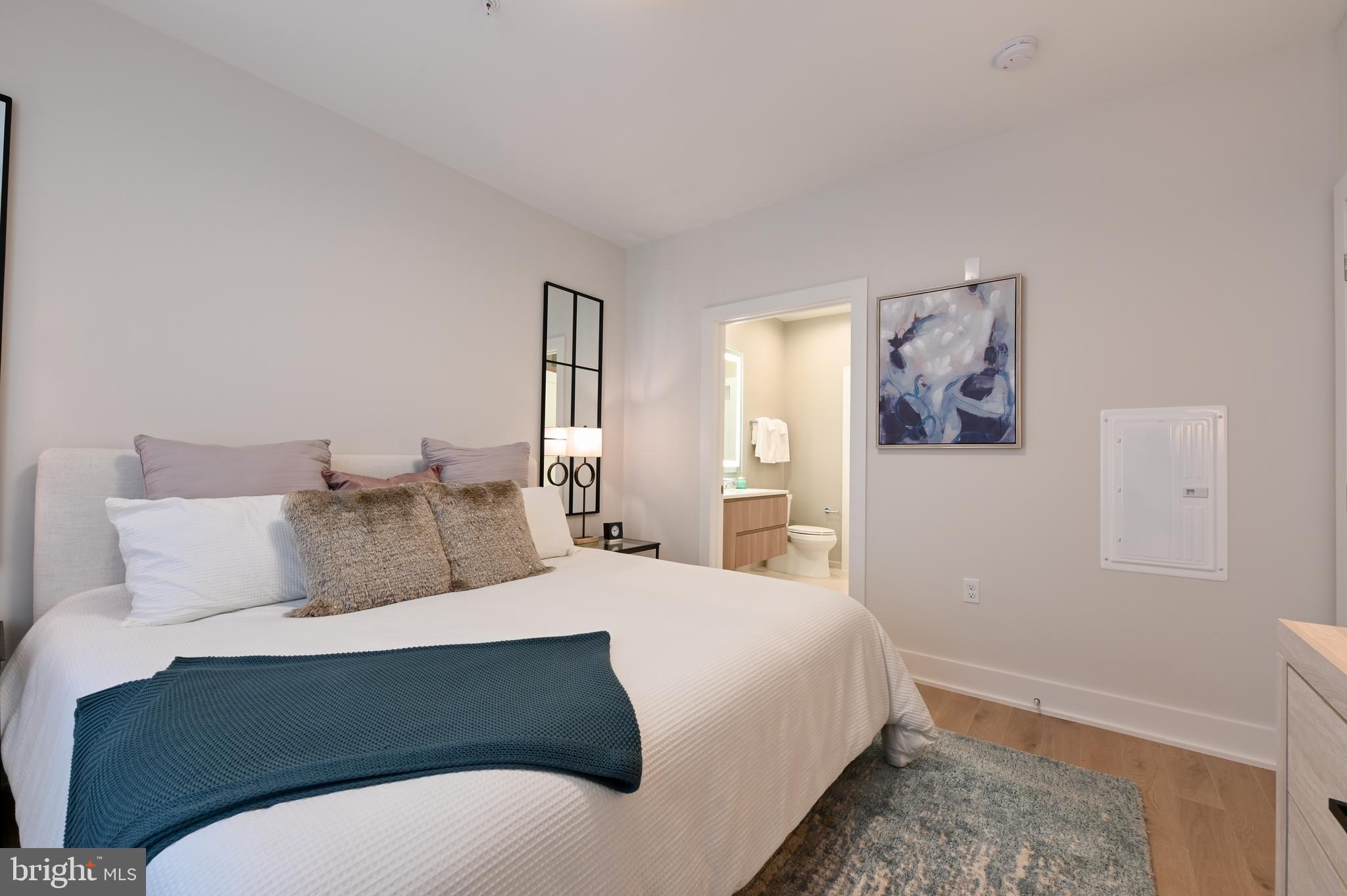 POTOMAC  YARDS - Residential