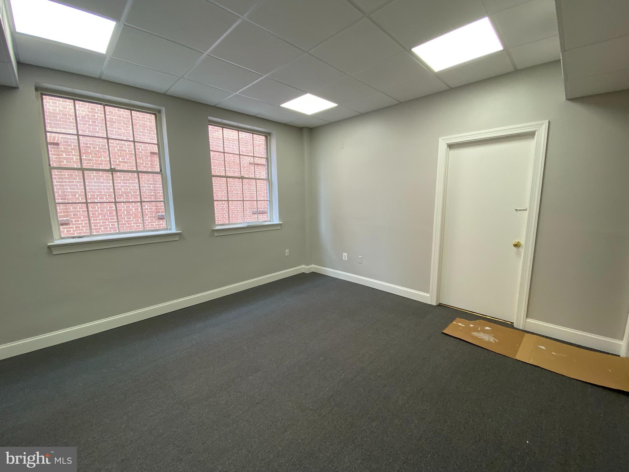 OLD TOWN - Commercial Lease