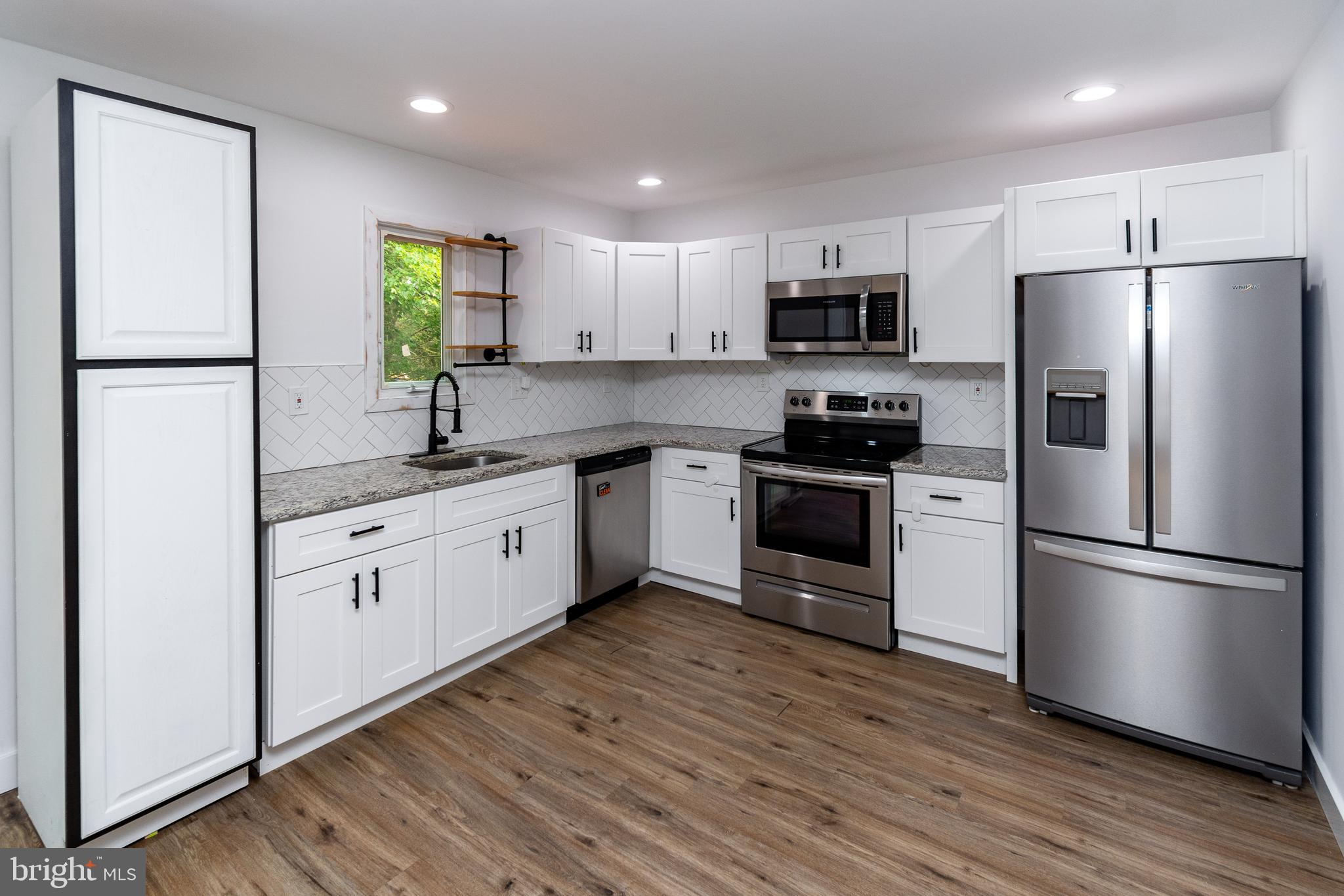 OLDE COLONIAL GREENE - Residential