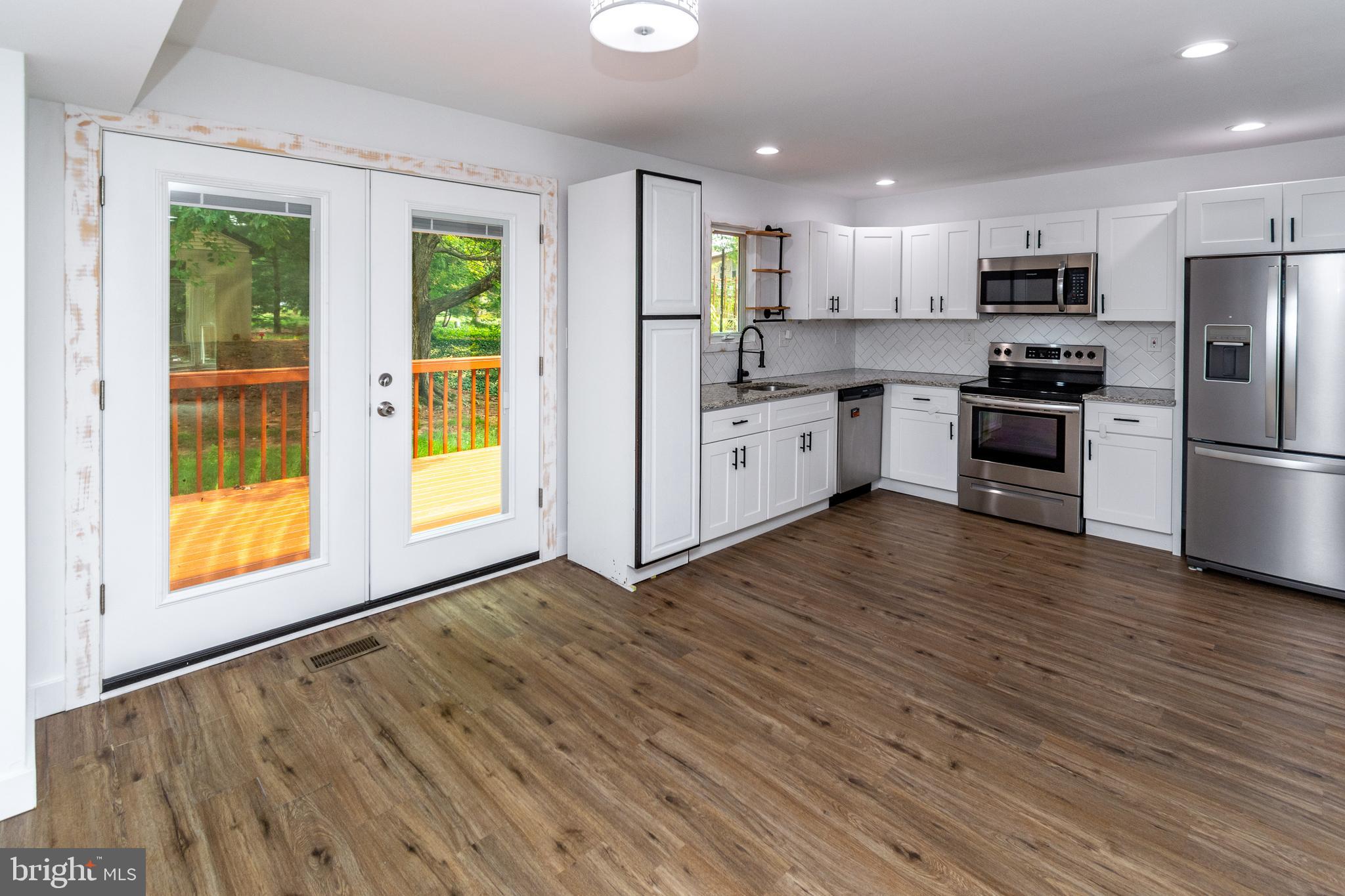 OLDE COLONIAL GREENE - Residential