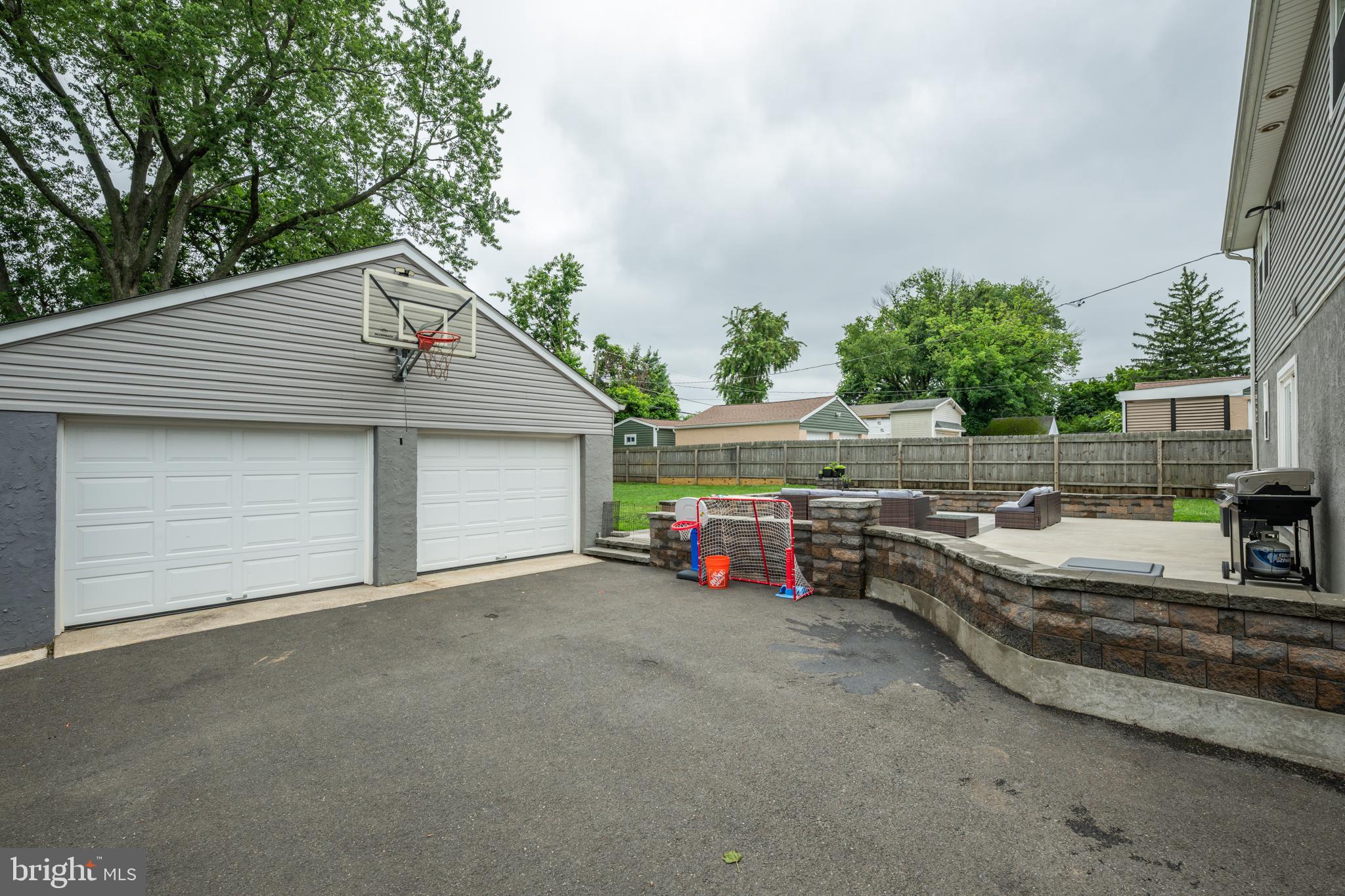 LANGHORNE TERRACE - Residential