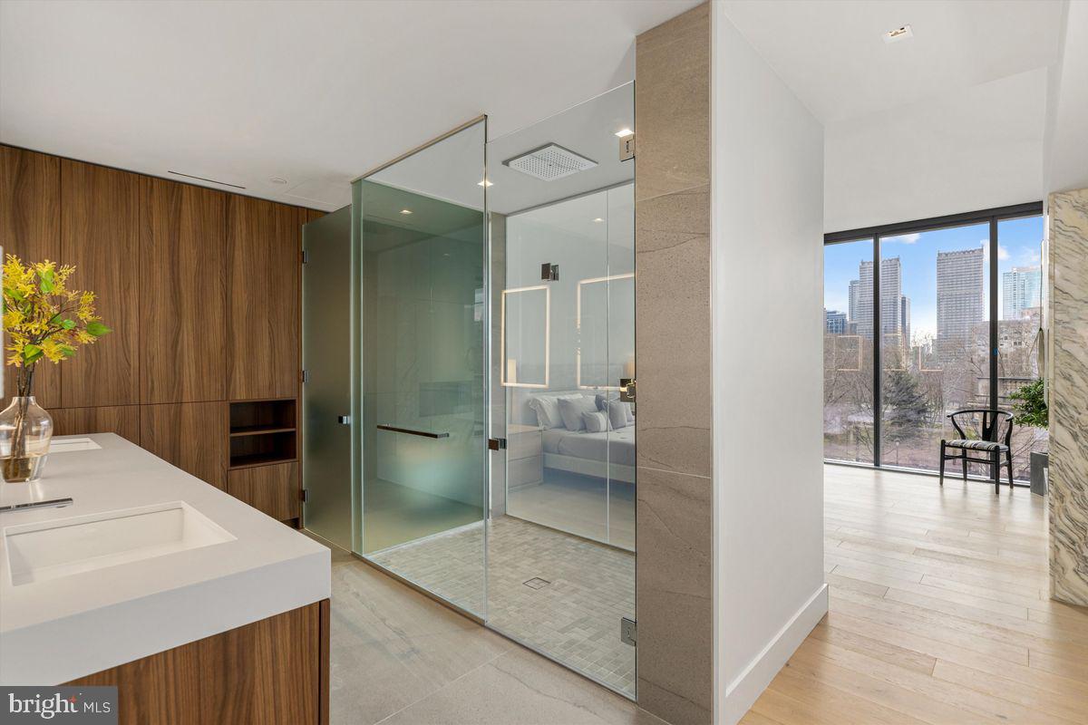 ART MUSEUM AREA - Residential