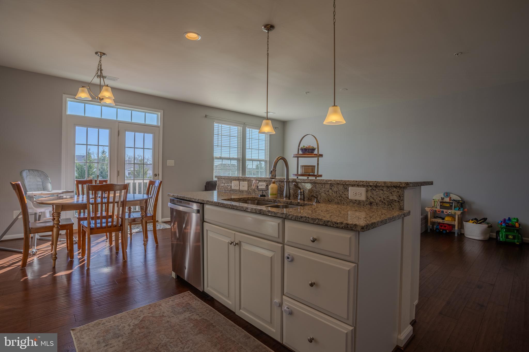SOMERSET CONDO - Residential