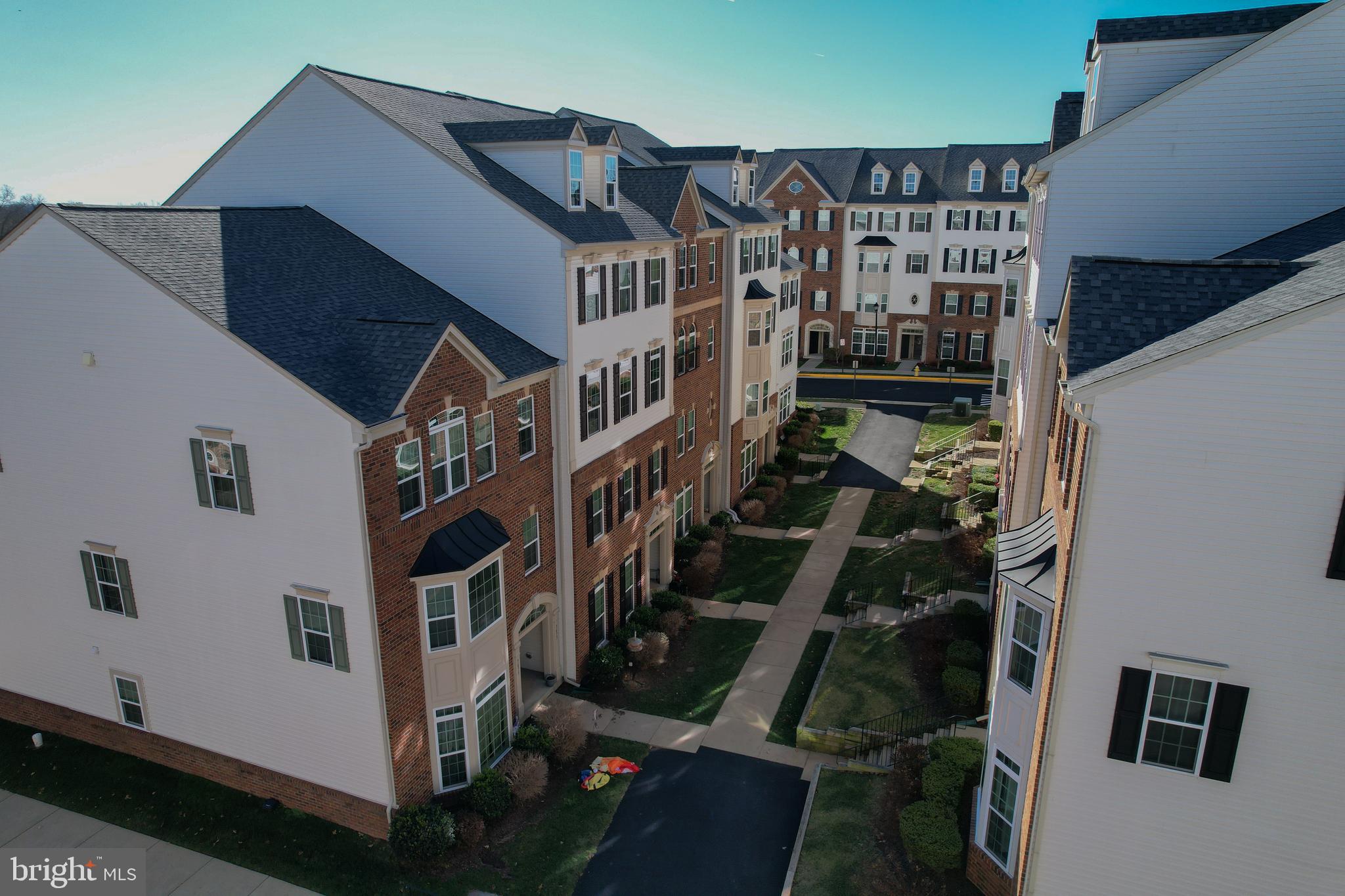 SOMERSET CONDO - Residential