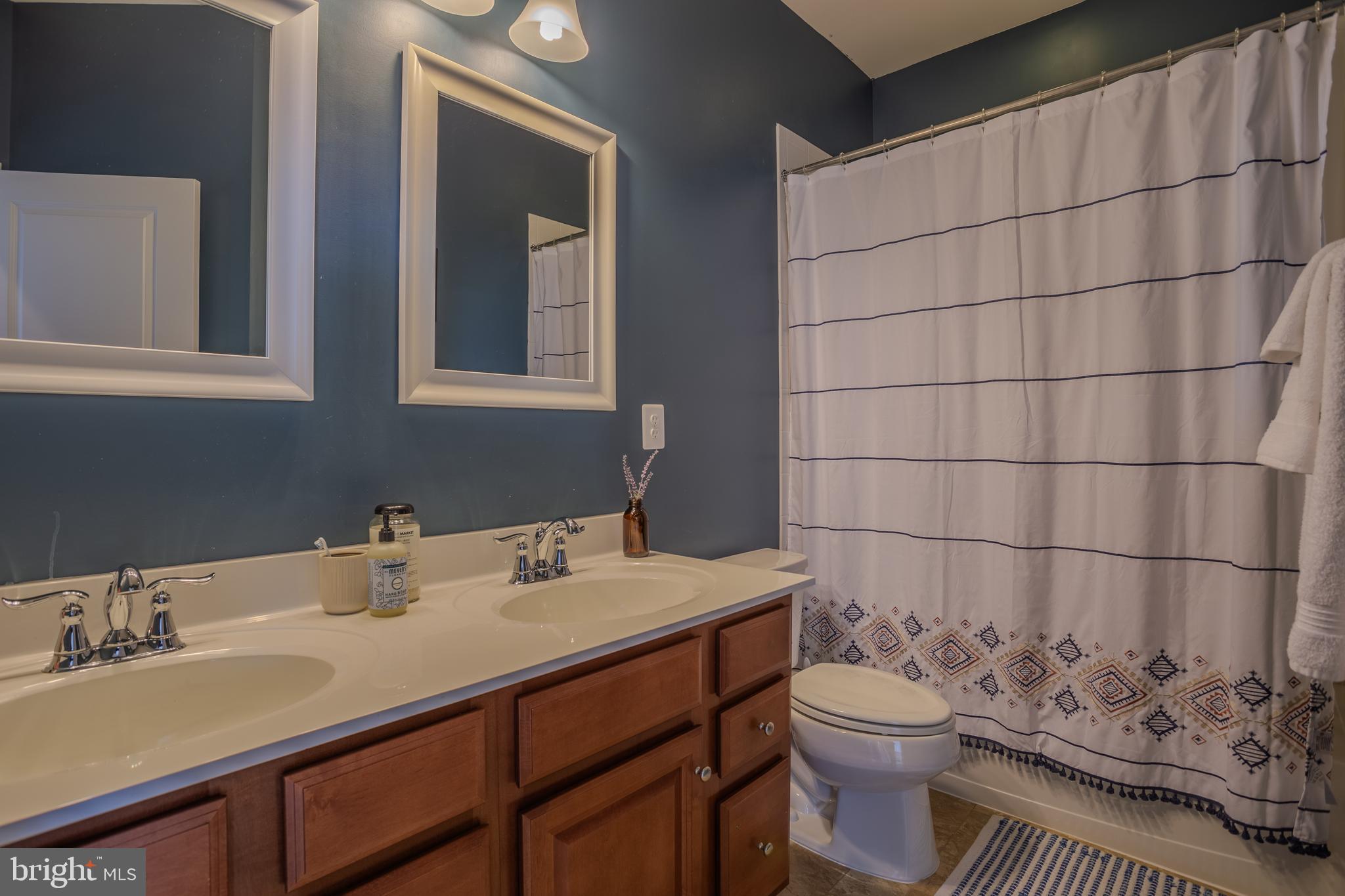 SOMERSET CONDO - Residential