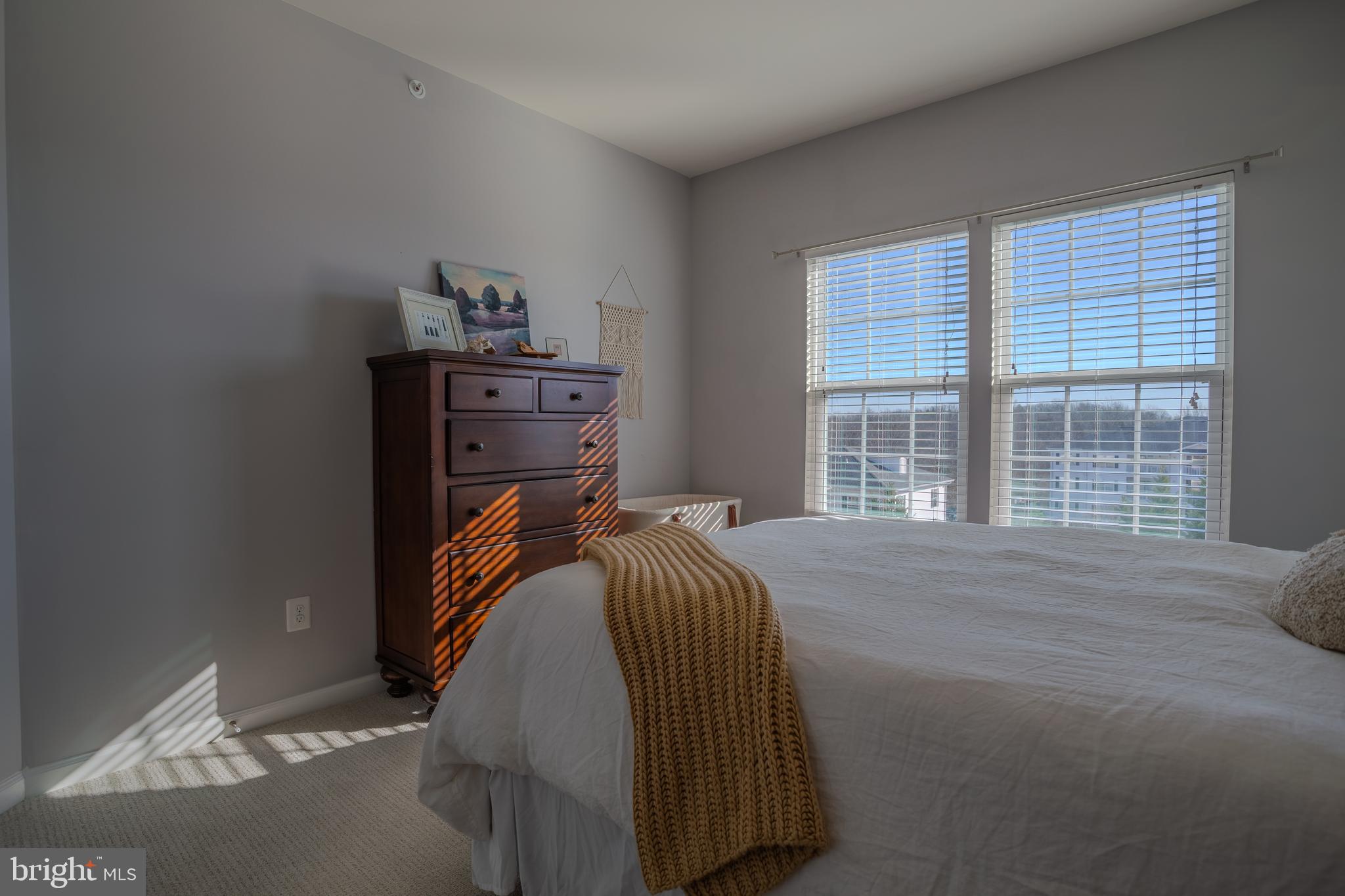 SOMERSET CONDO - Residential