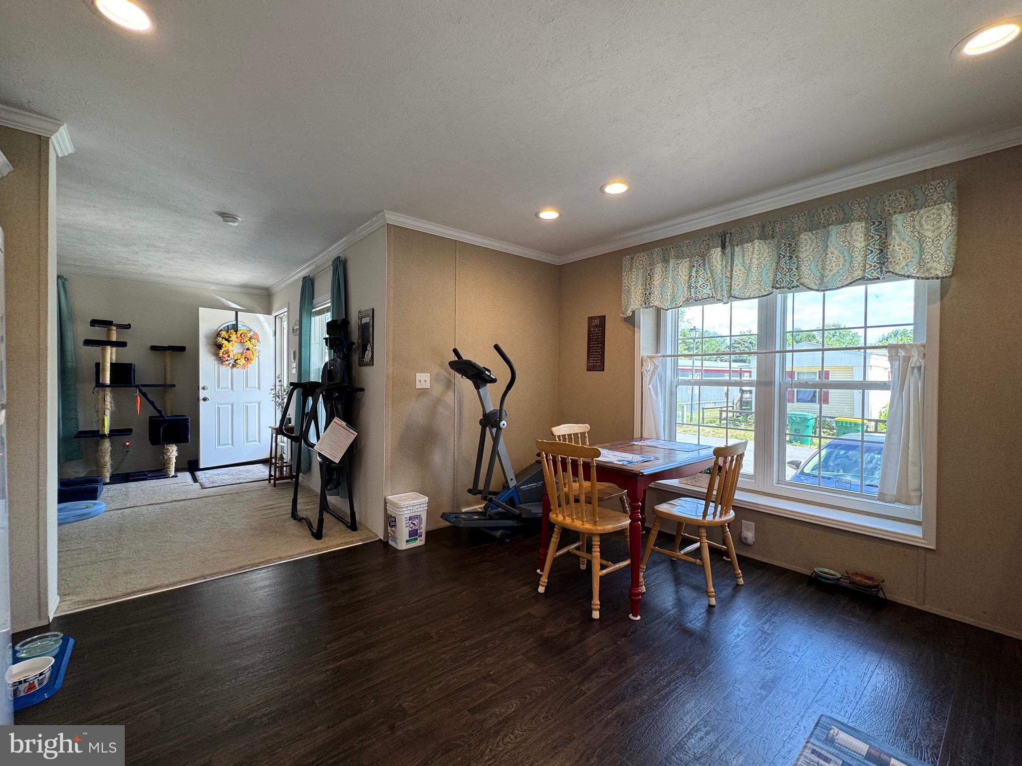 WHISPERING PINE MHP - Residential