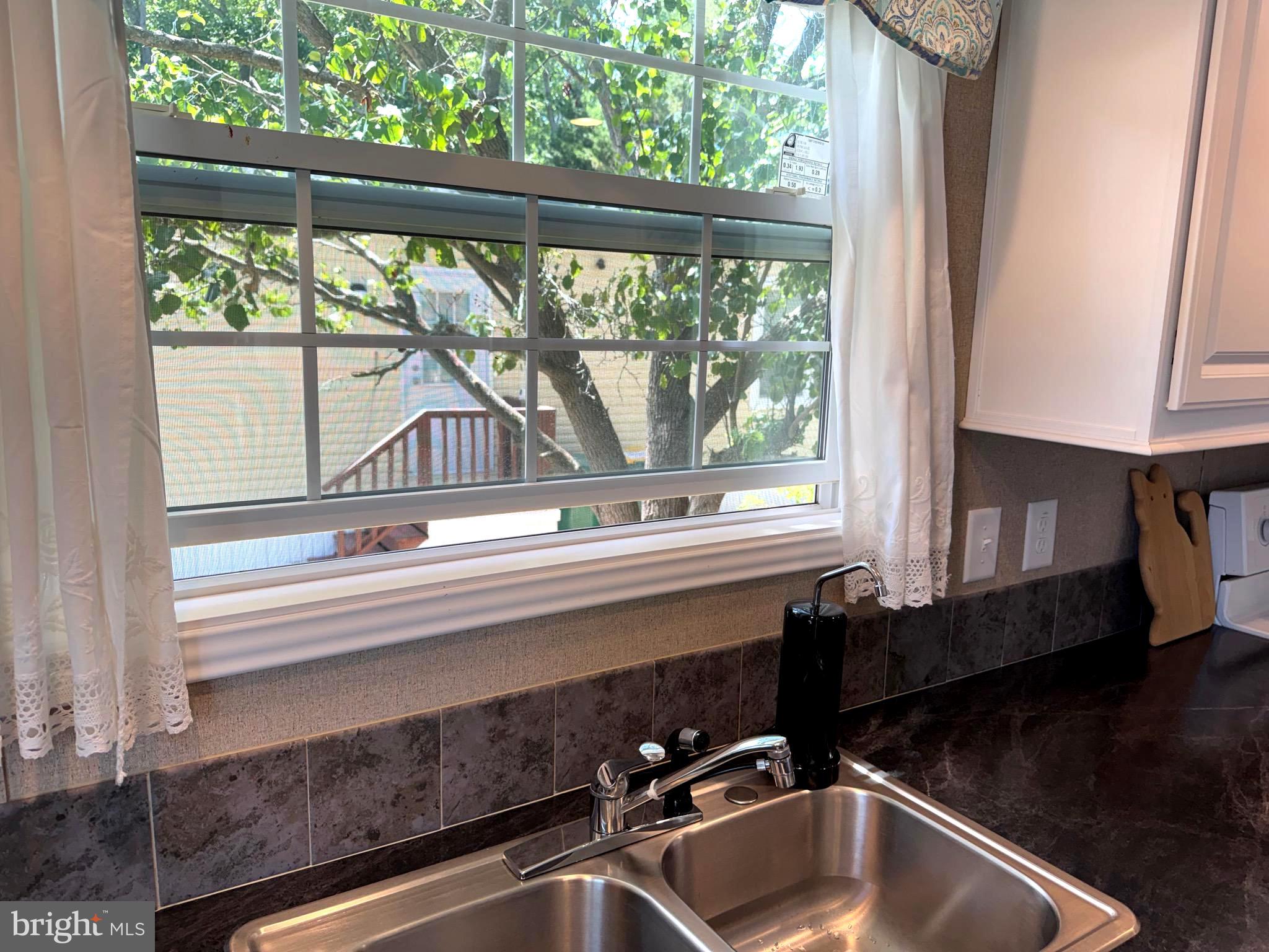WHISPERING PINE MHP - Residential