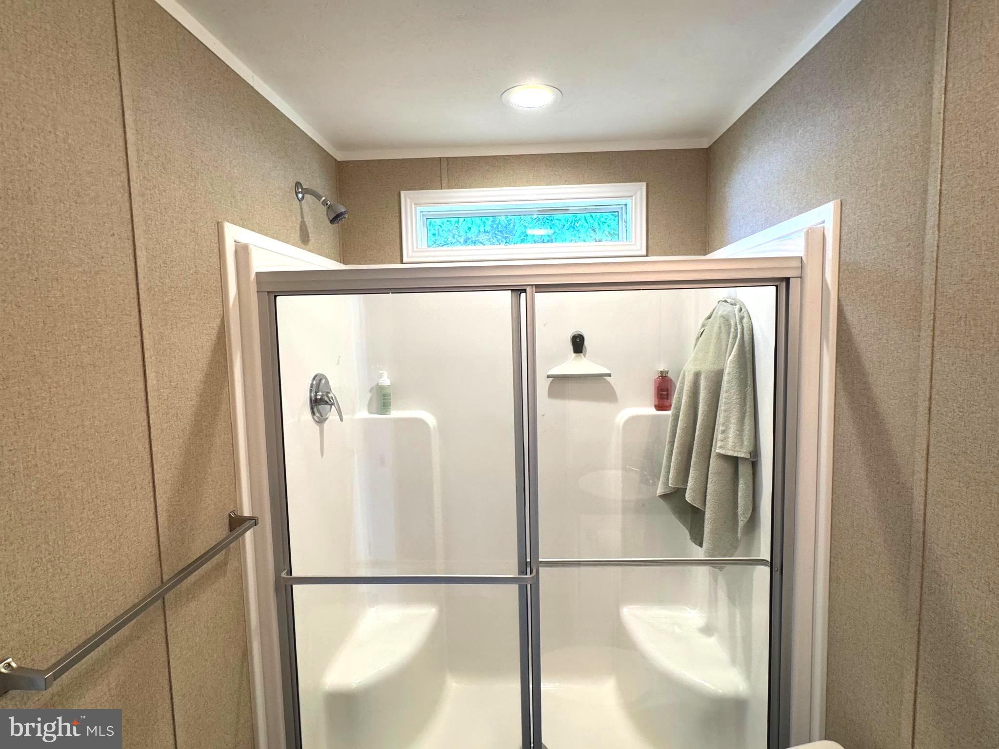WHISPERING PINE MHP - Residential