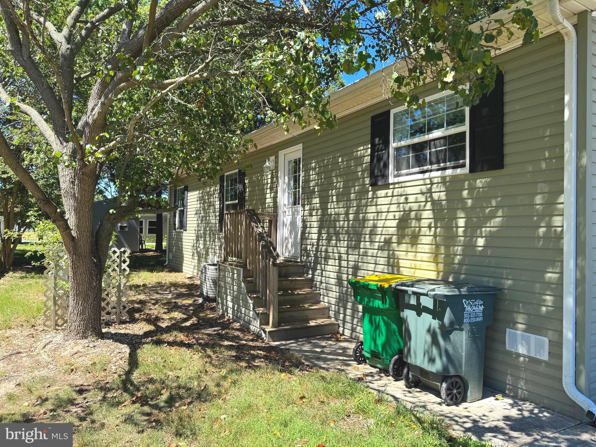 WHISPERING PINE MHP - Residential