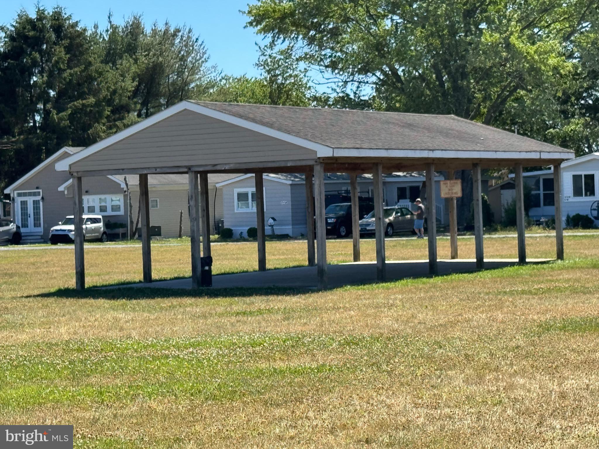 WHISPERING PINE MHP - Residential